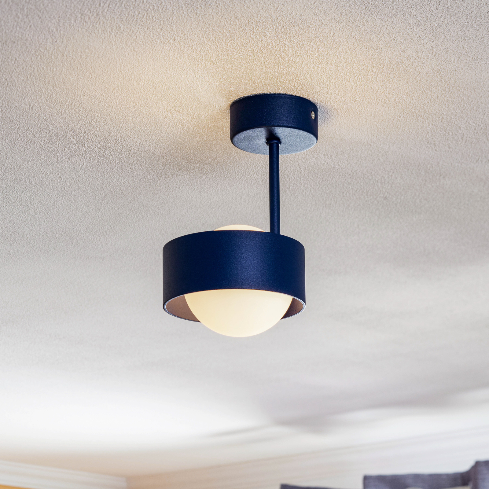 Mado ceiling light, steel, blue, one-bulb