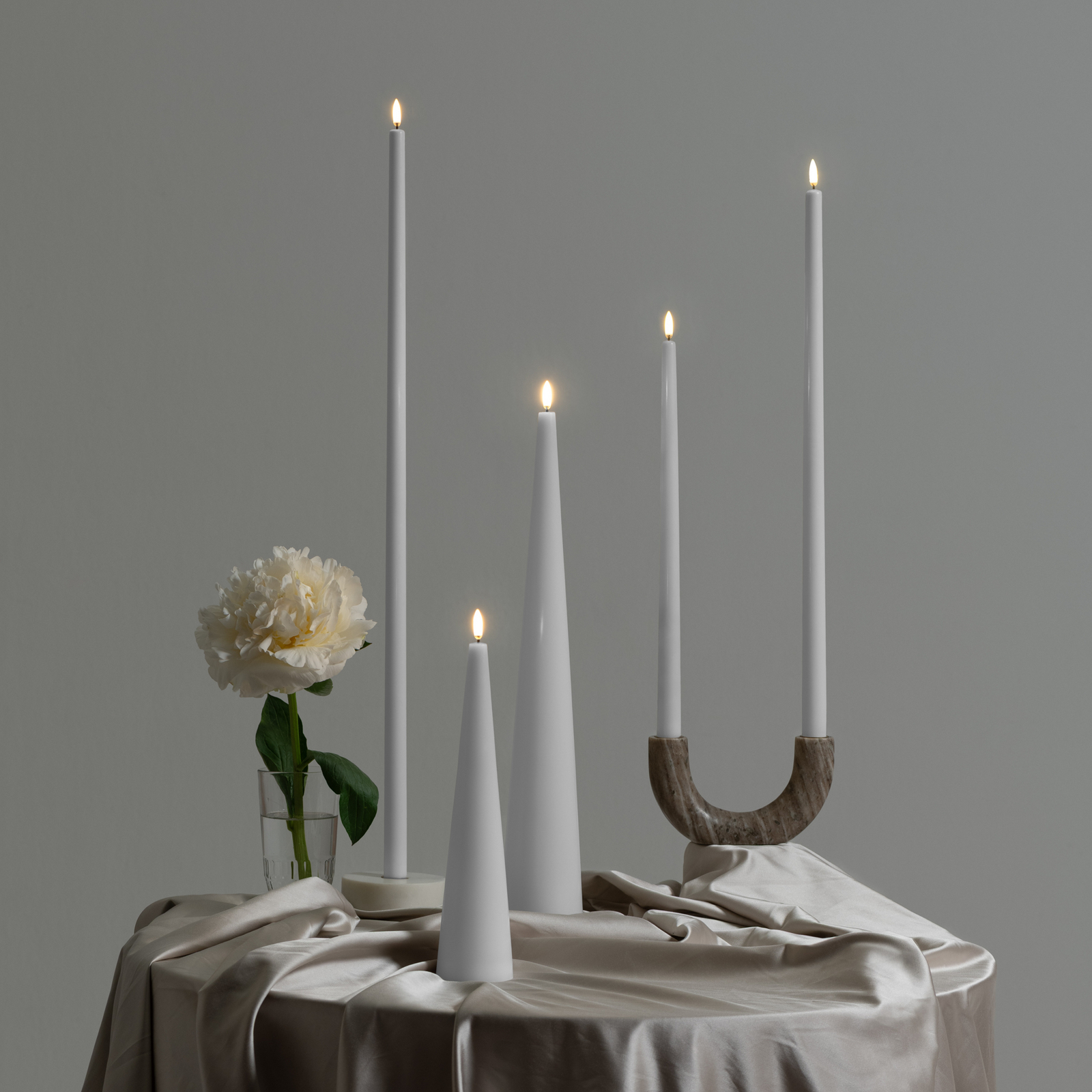 Kandelaar MARBLE DOUBLE voor taps toelopende kaarsen - Uyuni Lighting