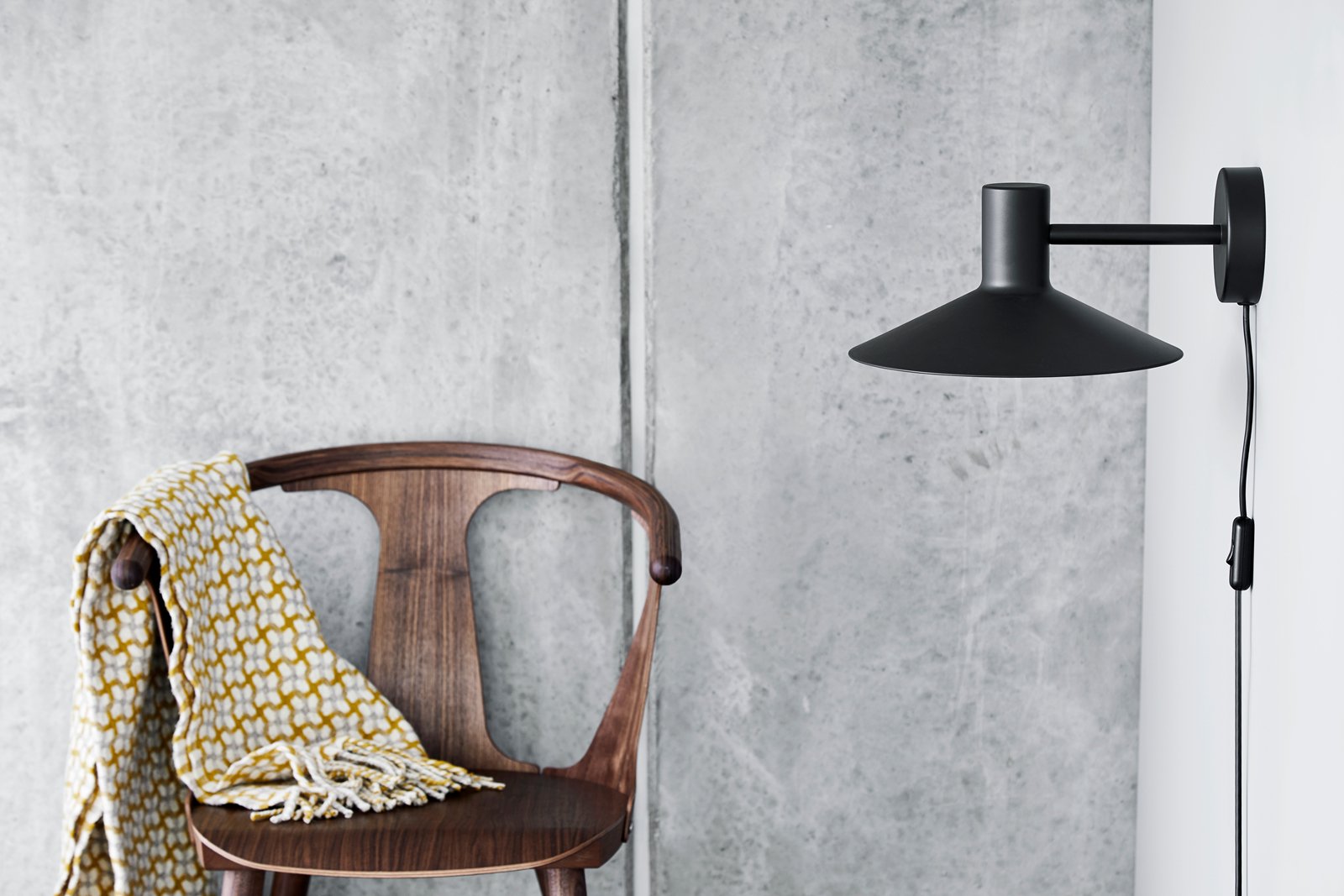 Minneapolis Wall Lamp Matt Black - Frandsen