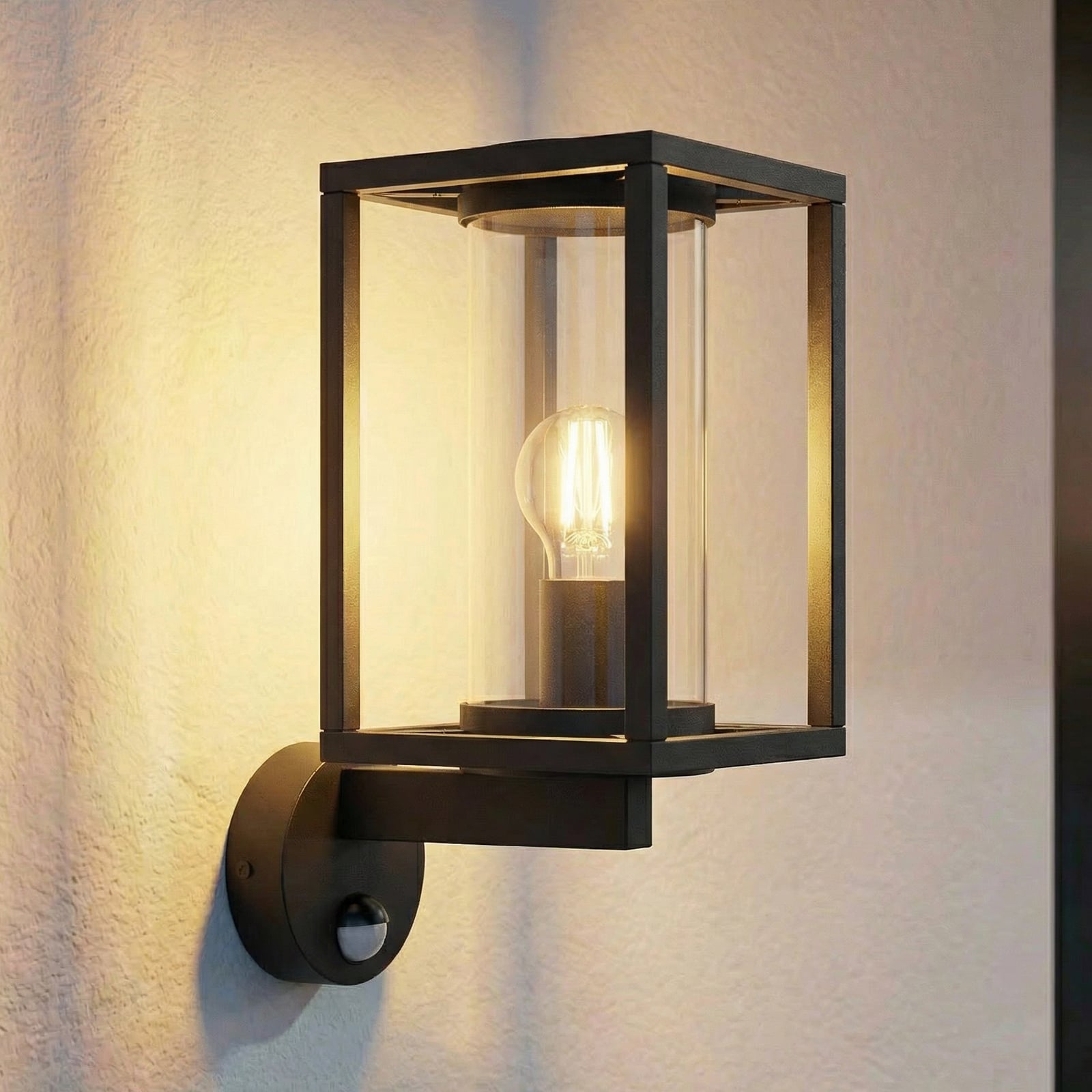 Lucande Applique d'extérieur Ferda, capteur Douille en haut, anthracite