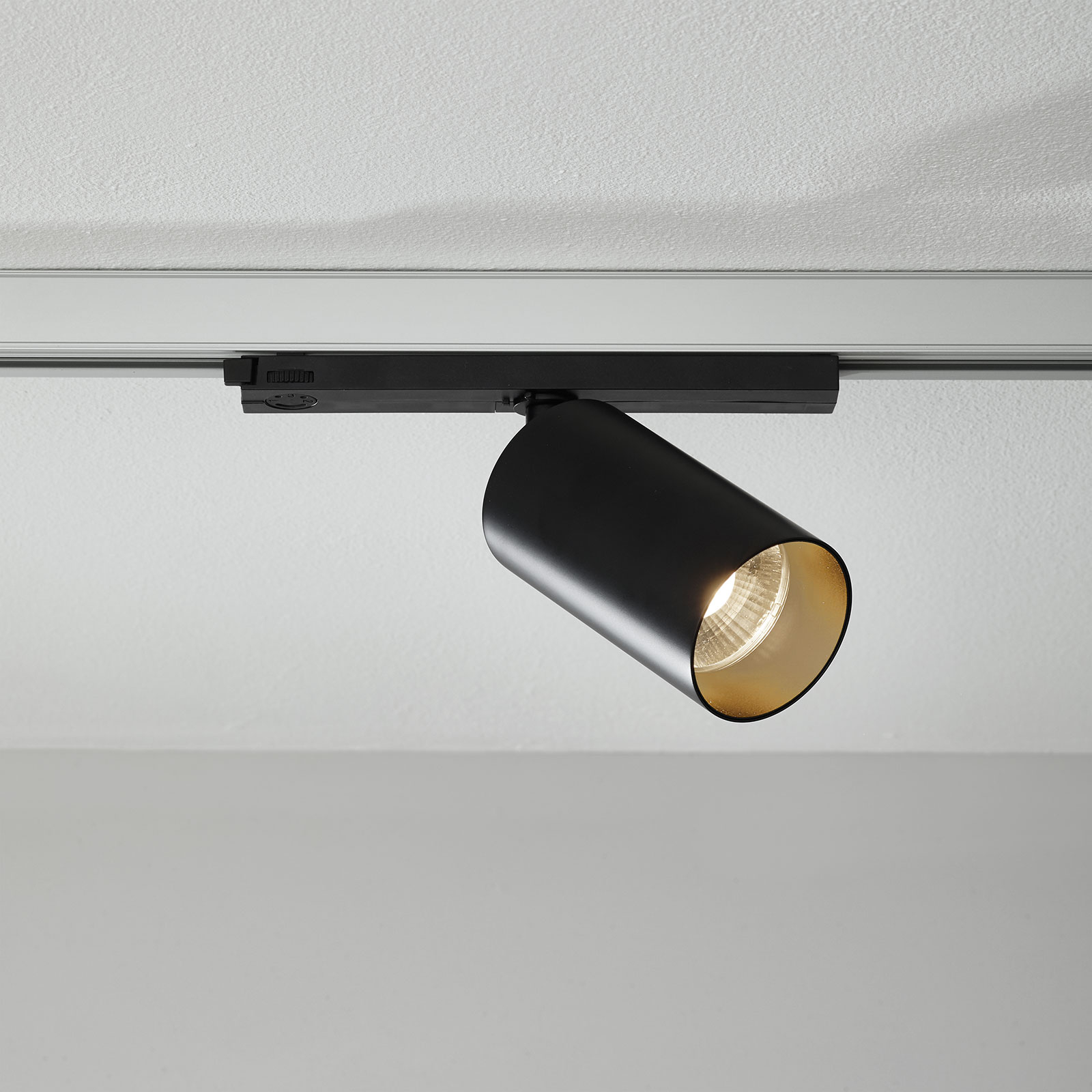 Arcchio Tamoo LED track spotlight 24 W 22° black, for Living / Dining Room, aluminium, polycarbonate, 24 W, energy efficiency: A++, L: 25 cm, W: 7.5 cm, H: 18.5 cm