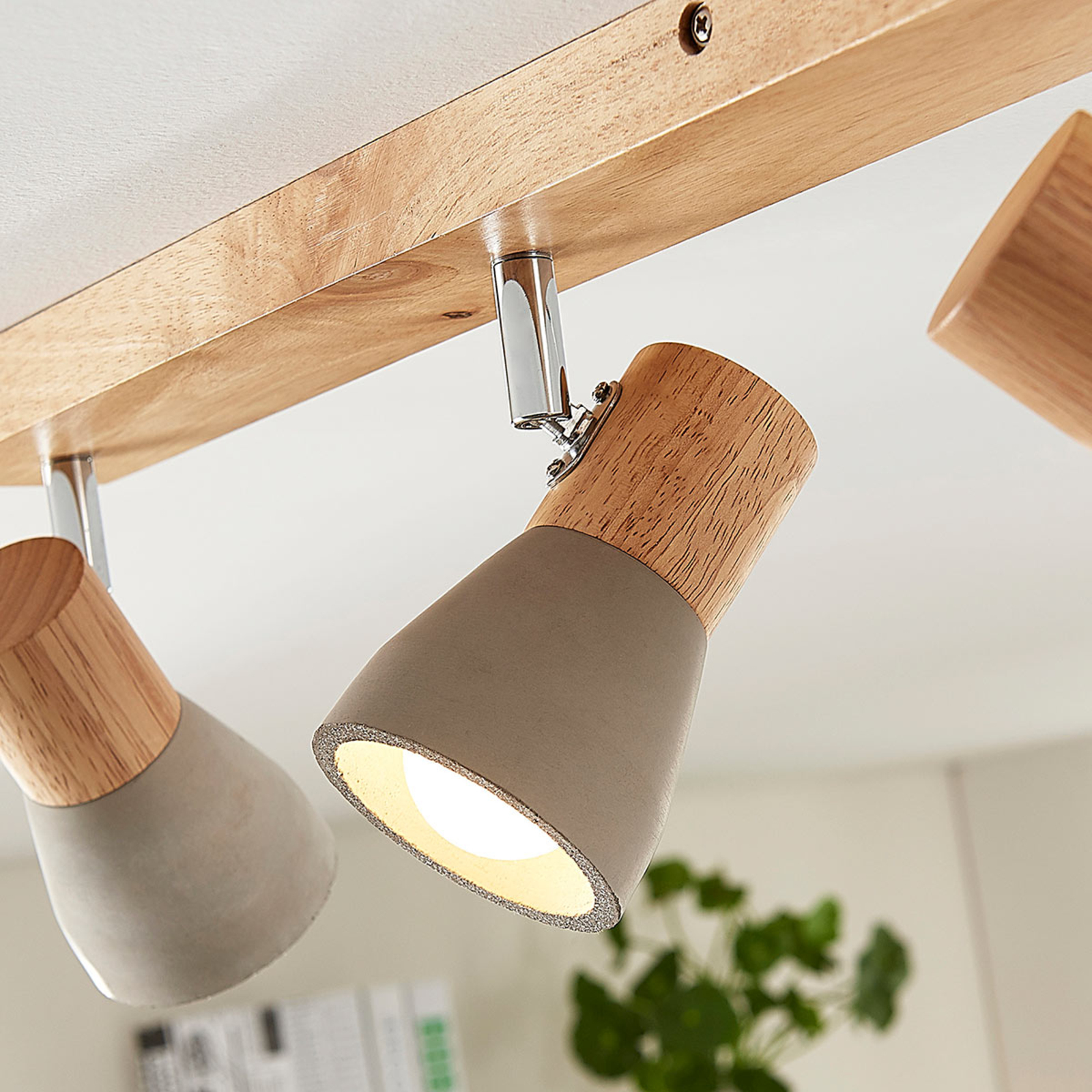 Filiz spotlight made of wood and concrete, 4-bulb