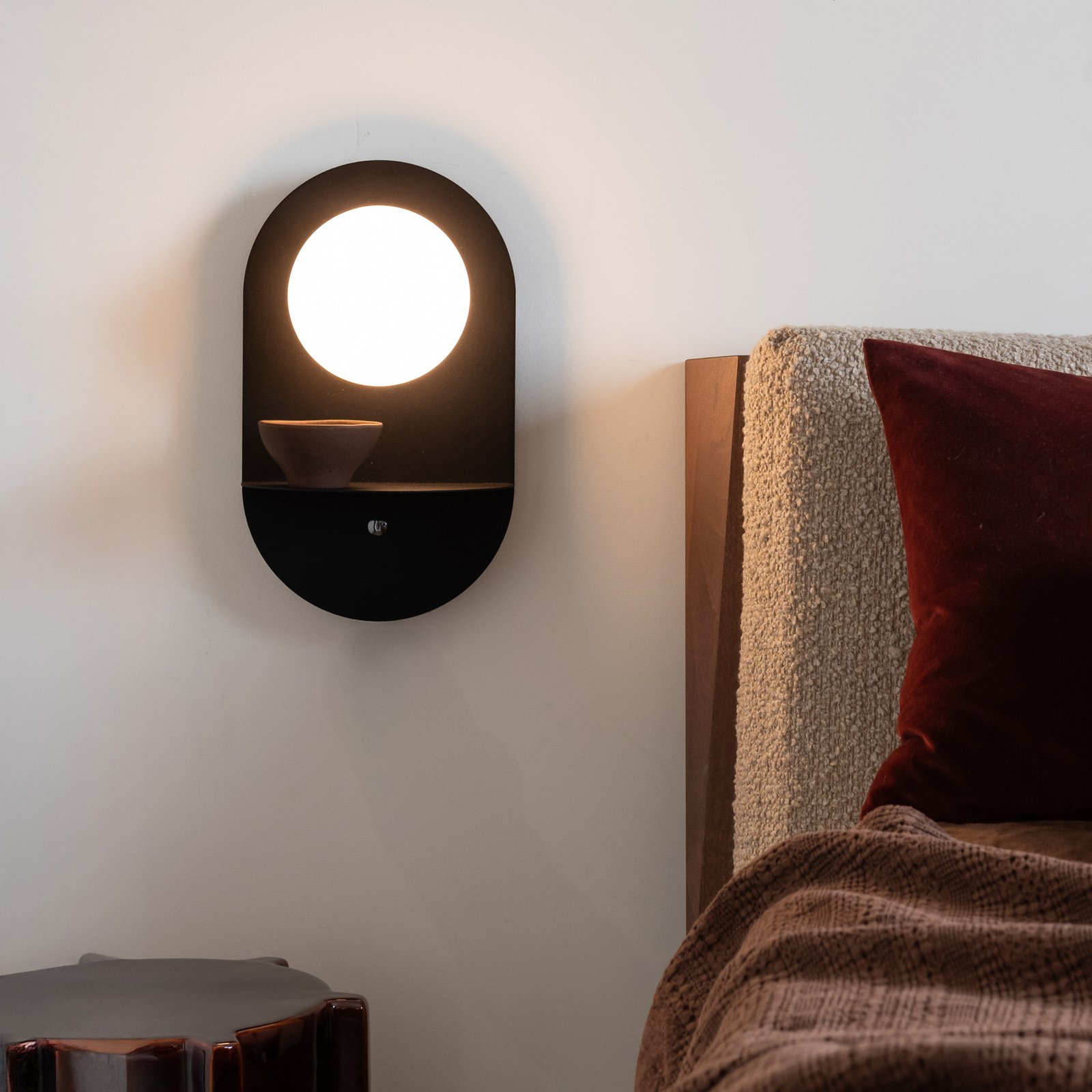 IT'S ABOUT ROMI Wandlampe Tokyo, schwarz, Stecker, Ablage