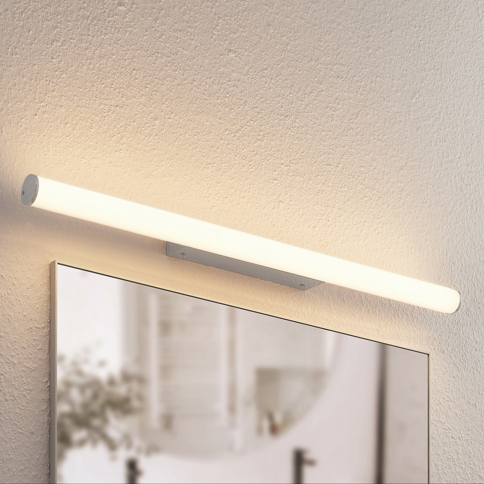 Lindby Sanbi LED tükör lámpa, 90 cm