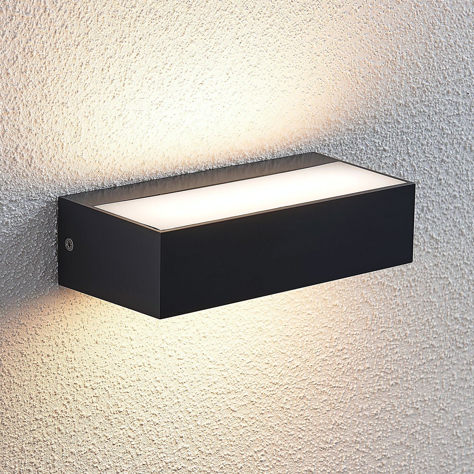 Nienke LED outdoor wall light, IP65, 17 cm