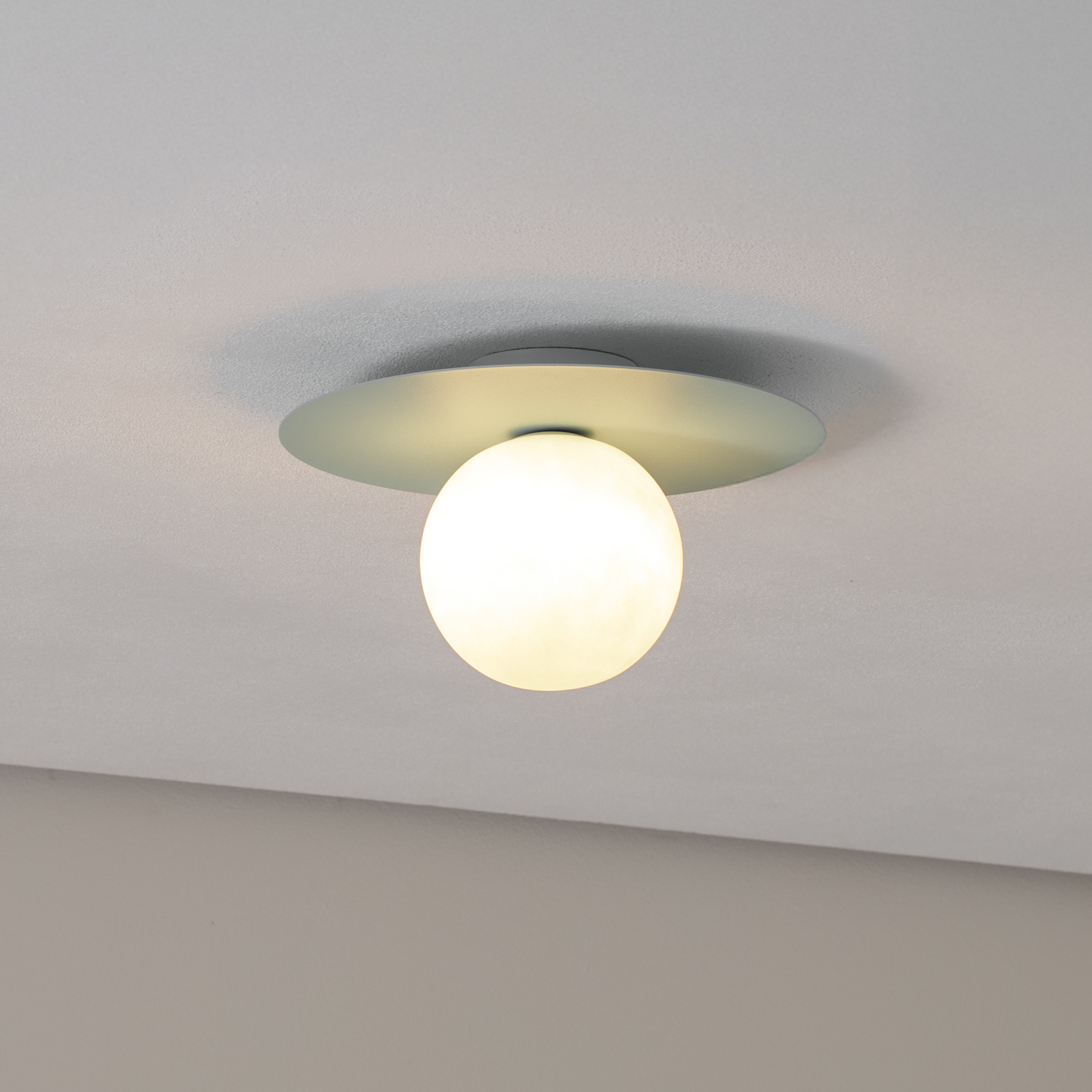 Loftlampe Pixie, mintgrøn, glas, Ø 25 cm, kugle, G9