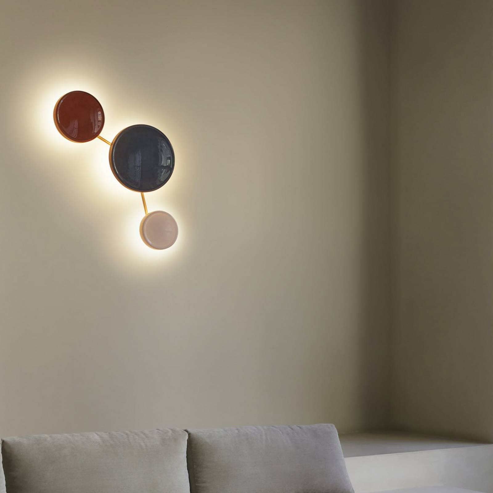 Kinkiet LED MARSET Caramel, brązowy, Ø 28 cm, TRIAC, szkło
