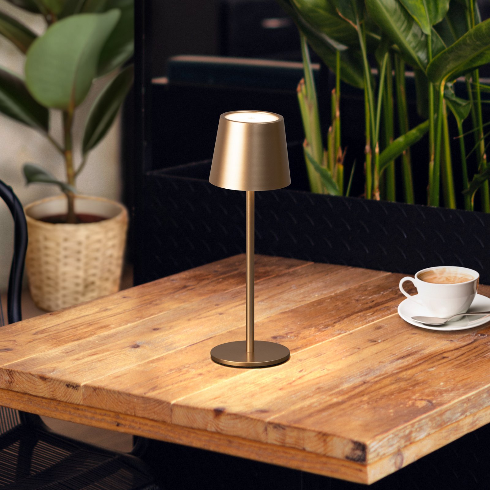 LED-Akku-Tischlampe Roxi, coffeefarben, Metall, IP54, Dimmer