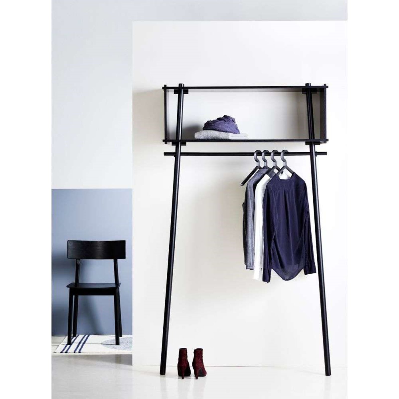 Töjbox Wardrobe Large Black Oak - Woud