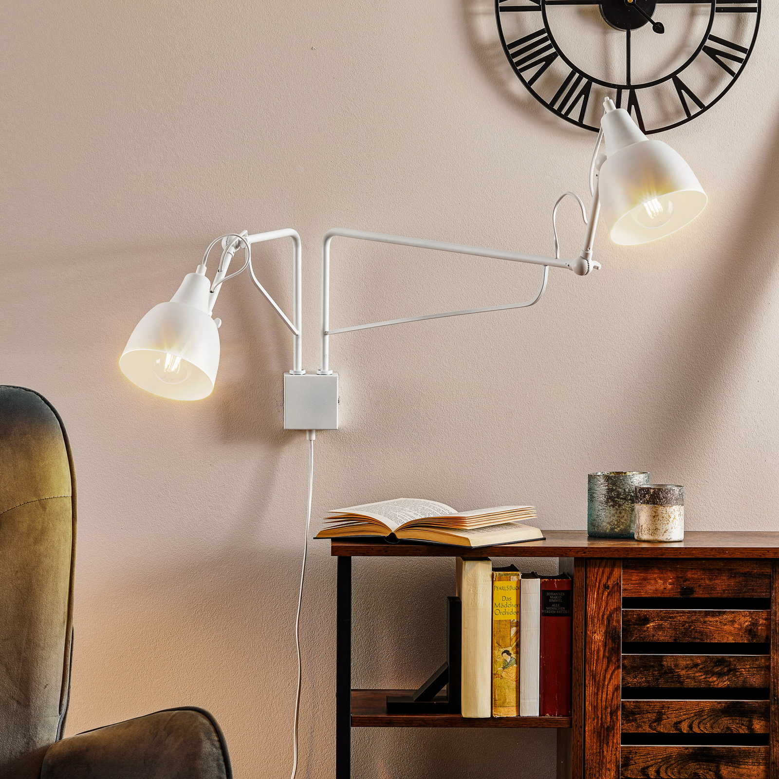 Vägglampa 1002 med stickpropp, 2 lampor, vit