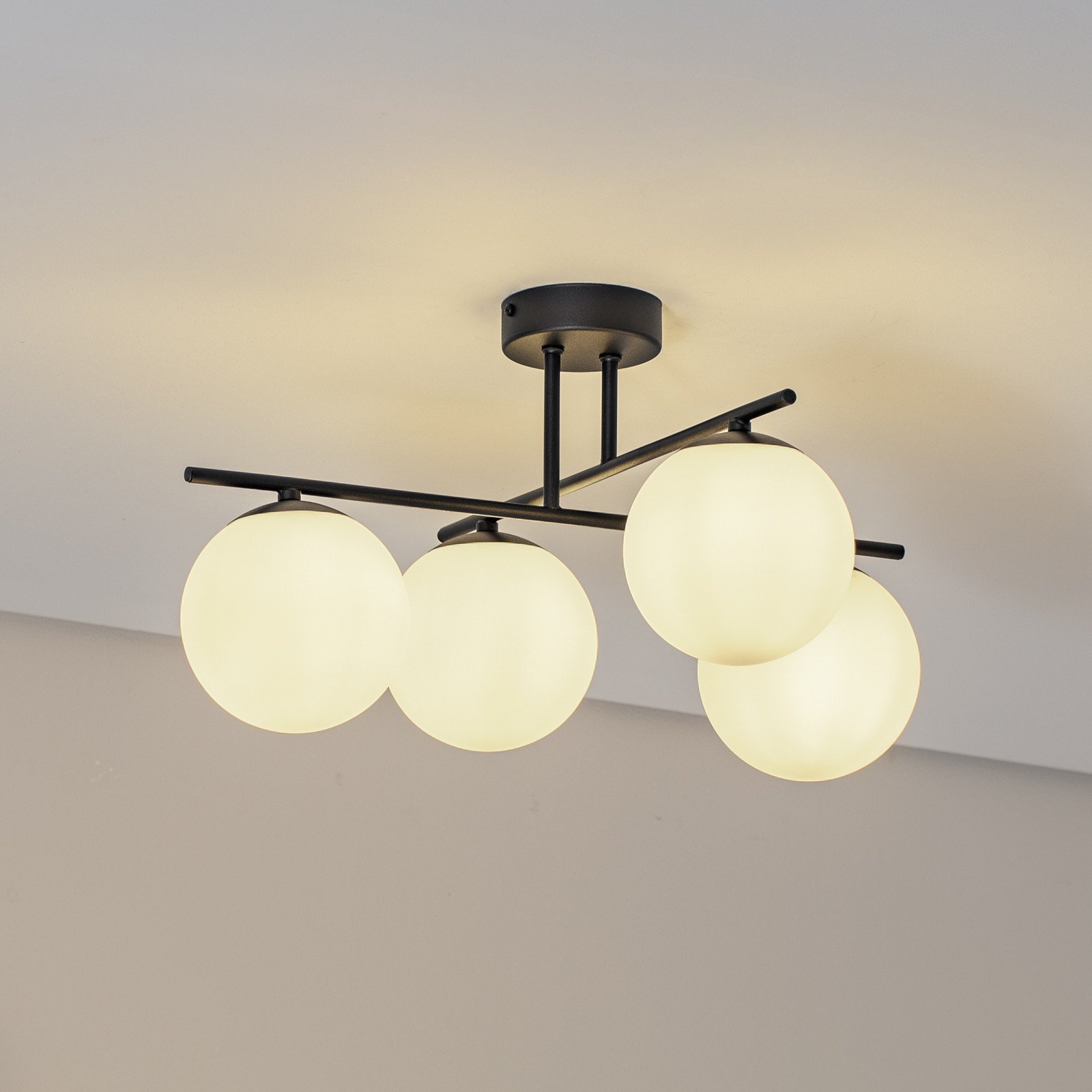 Domiluce Plafonieră Aurora negru Ø 50 cm 4 becuri sticlă E14 - Camera de zi / sufragerie - negru alb
