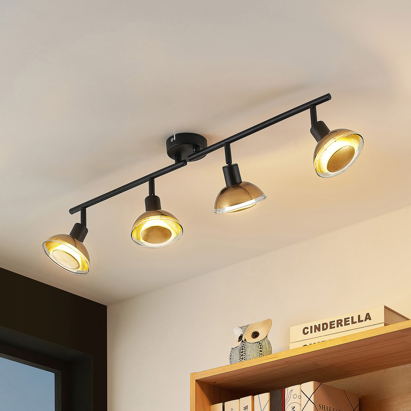 Lindby Erin LED-takspotlight svart/guld 4 lampor