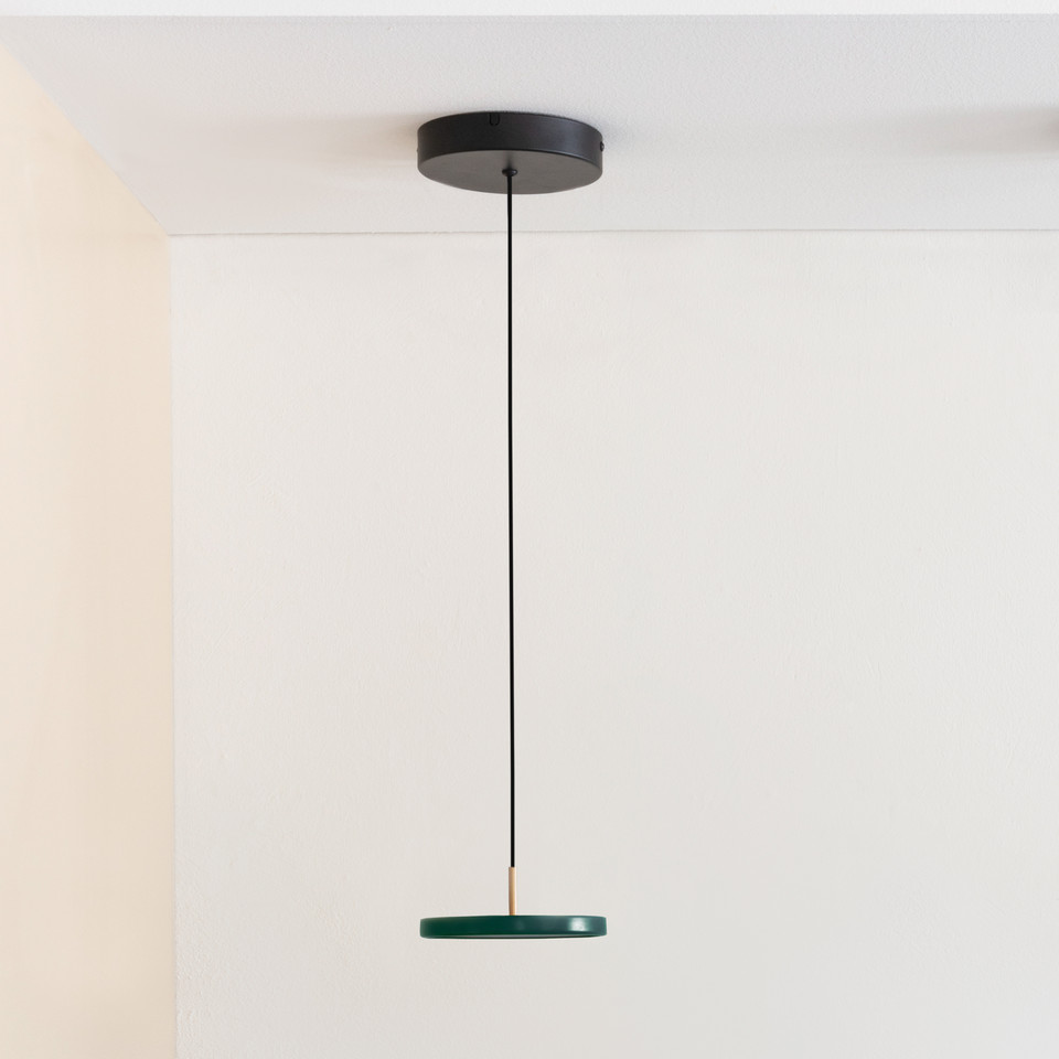 Umage Asteria pendellampa Micro V2 Forest, grön från Umage