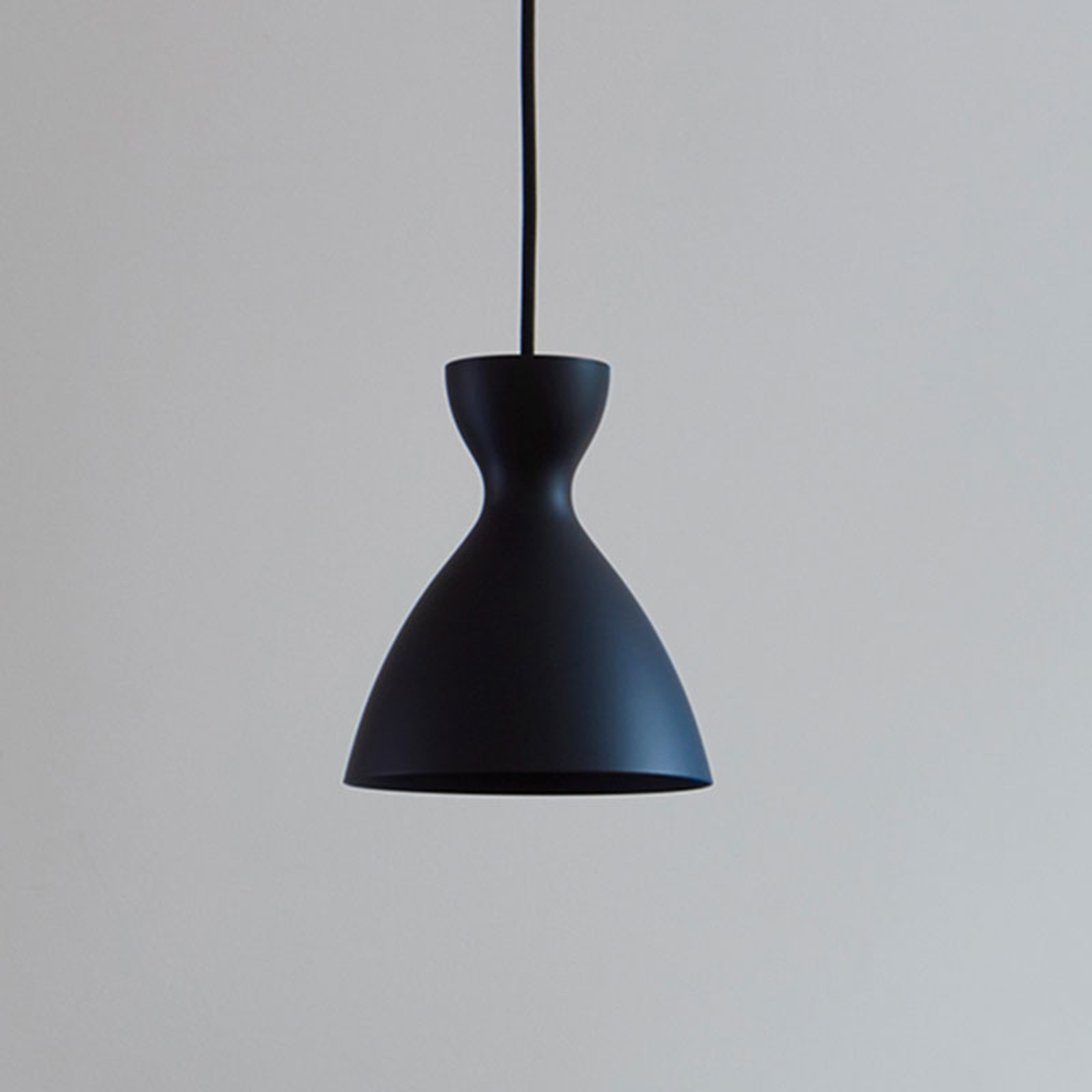 Nyta Pretty small hanglamp 3m, mat zwart