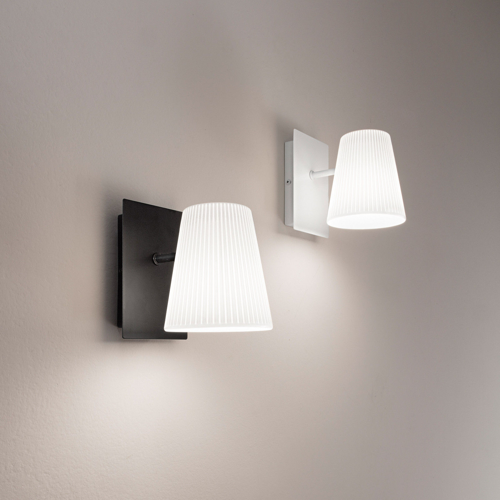 Luce Ambiente Design Aplică de perete Cult alb-negru lățime 11 cm metal/textil - Camera de zi / sufragerie - Modern - negru alb
