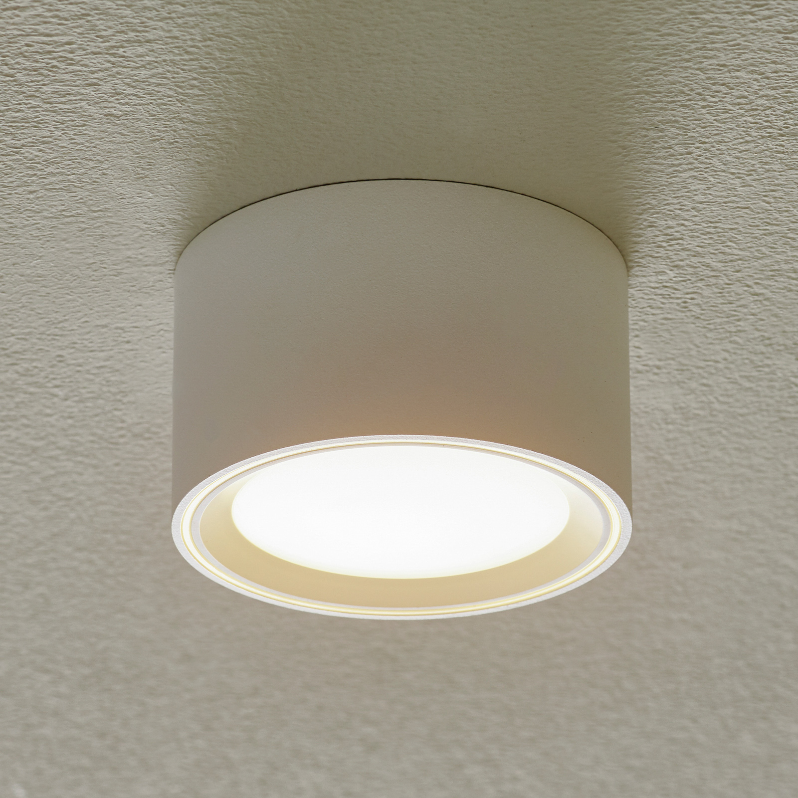 Plafonnier LED Fallon, hauteur 6 cm