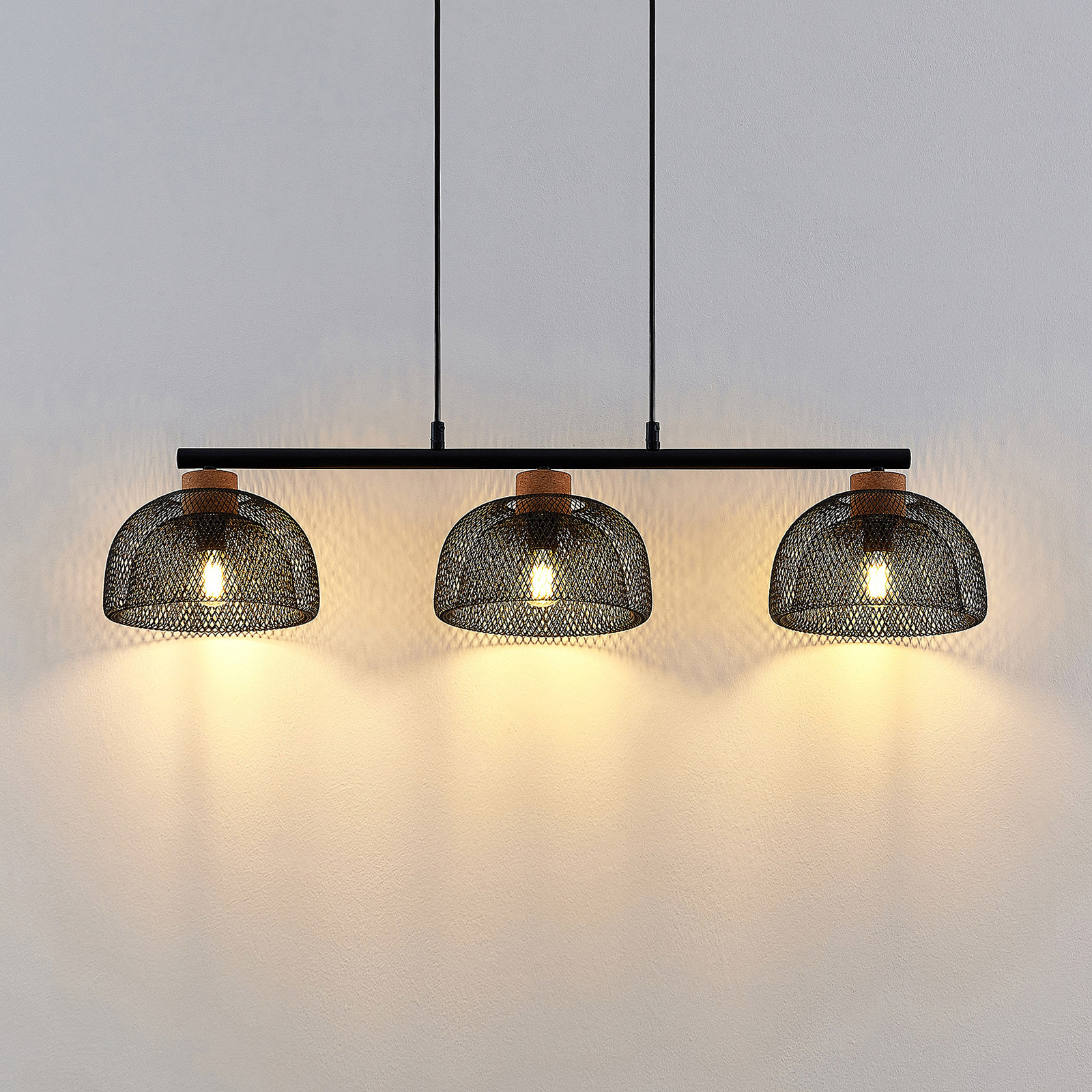 Lindby Louk hanglamp, 3-lamps, zwart