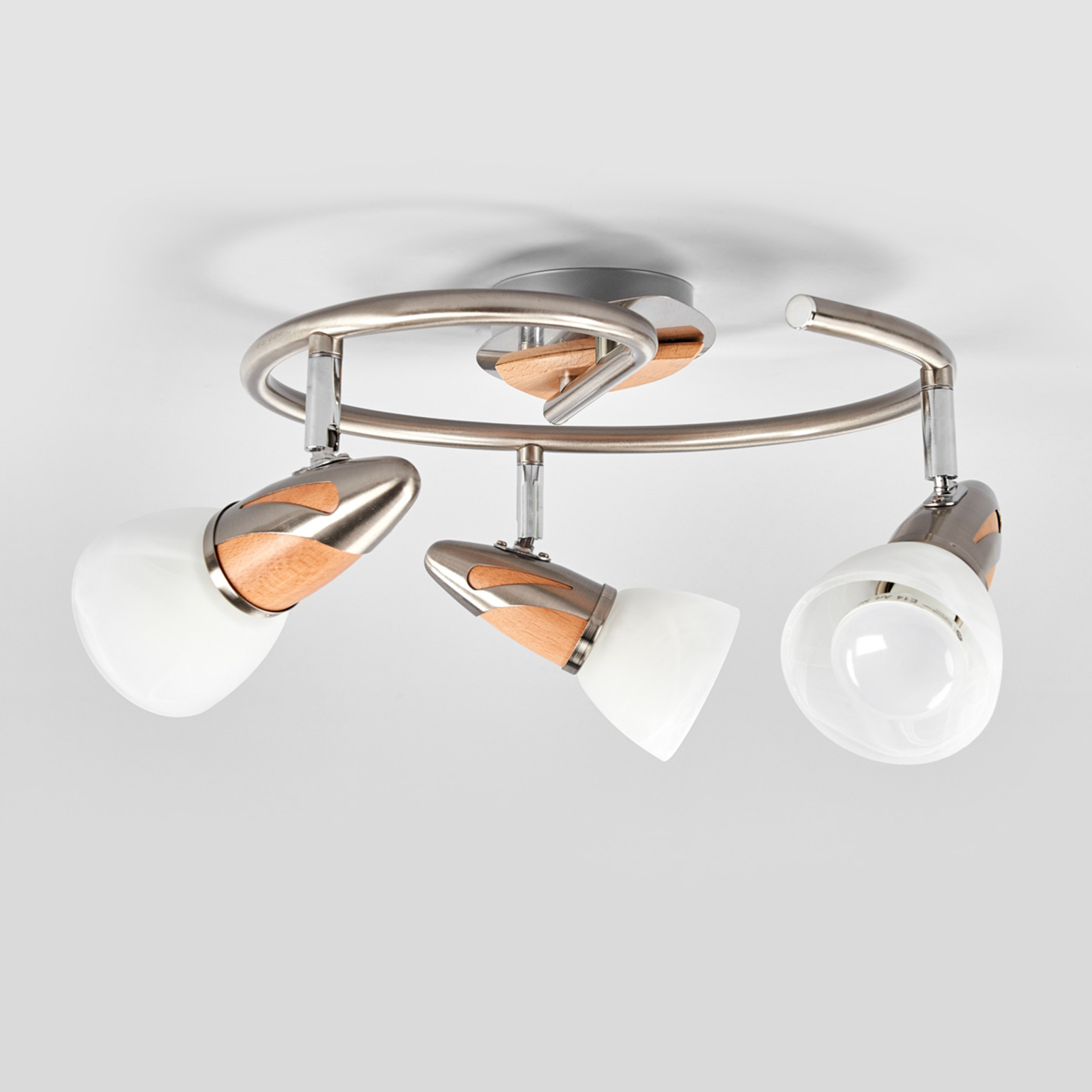 Marena taklampe med 3 LED lys | Lampegiganten.no Marena taklampe med 3 LED lys | Lampegiganten.no