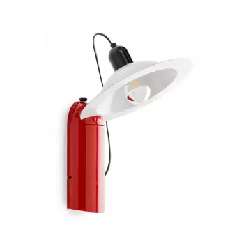 Applique con presa Superlinea LED di Seletti - rosso