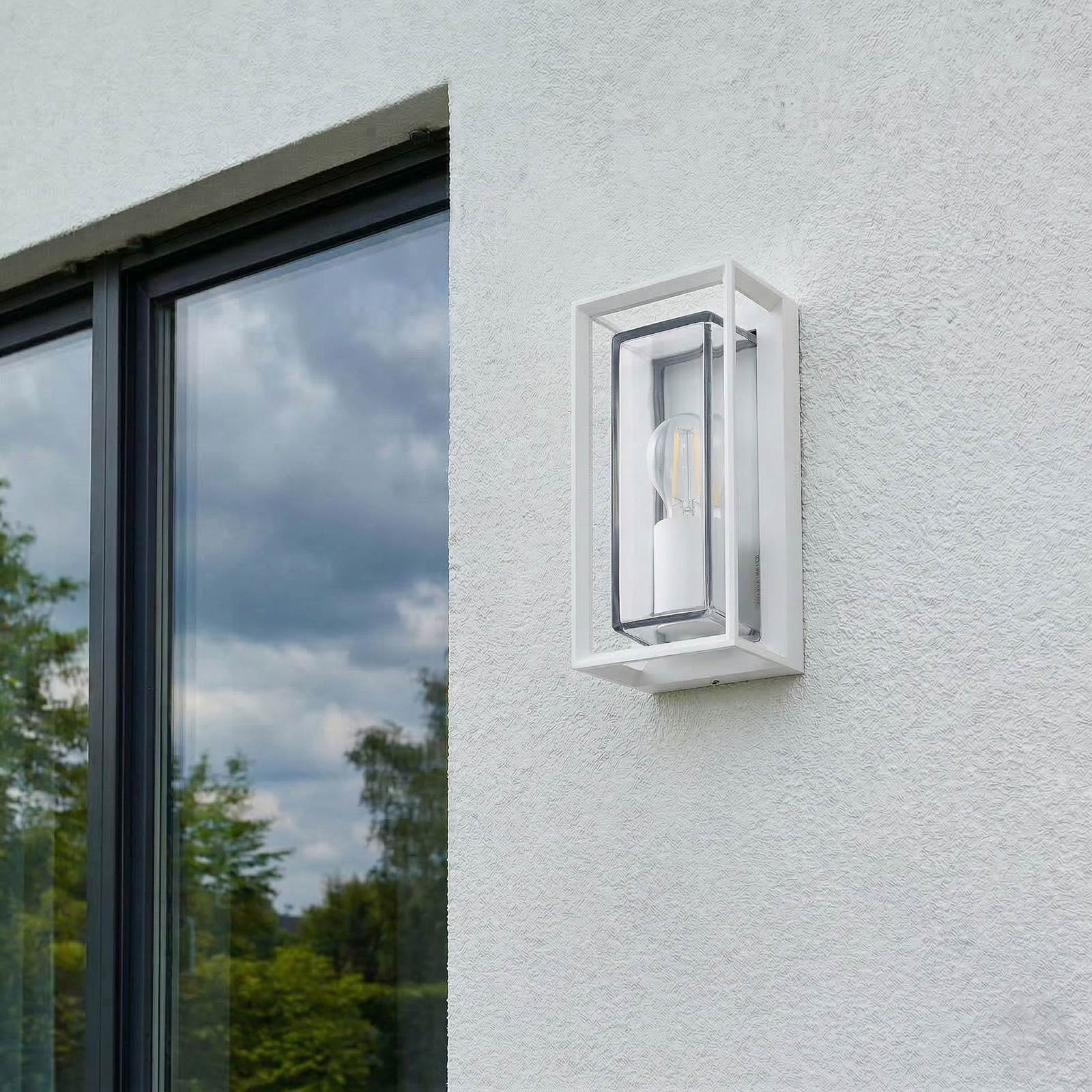 Ismera Außenwandleuchte IP65 weiß Glas E27 - Arcchio