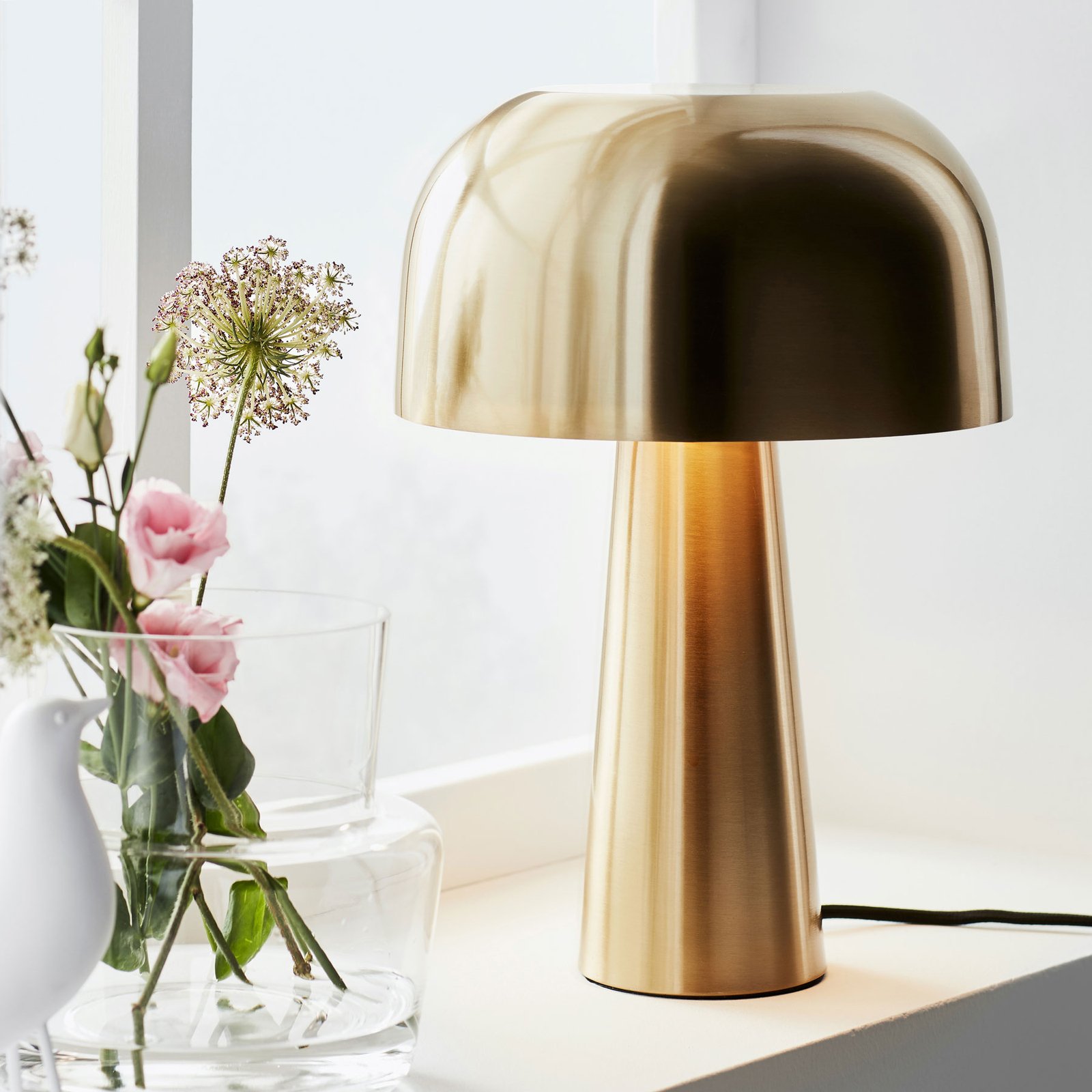 Bianca table lamp, bronze