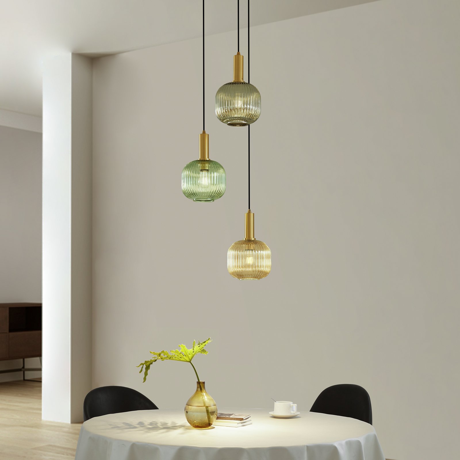 Lindby Doroteo lampada a sospensione, a 3 luci, verde/ambra/grigio, vetro