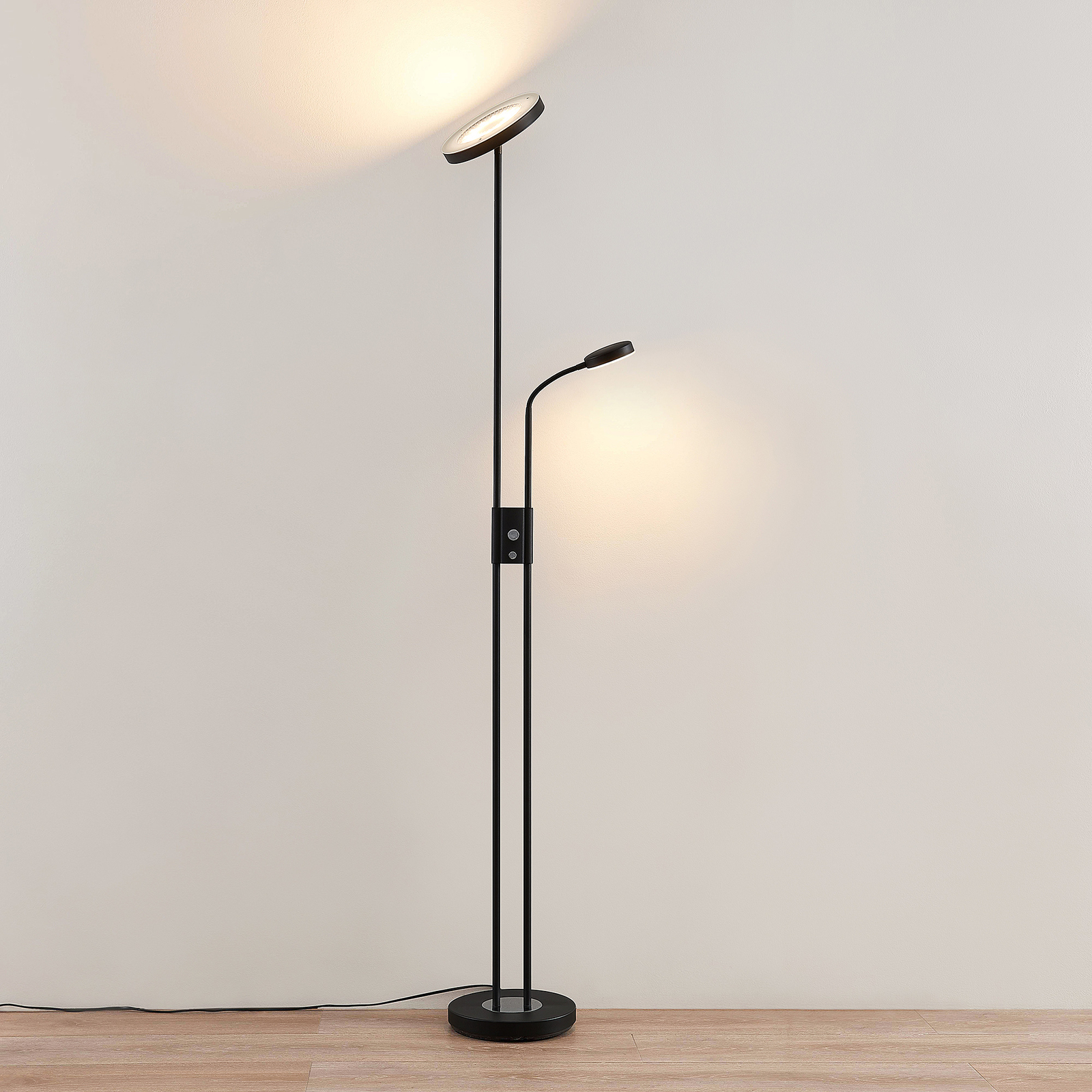 Lindby Seppa lampa stojąca LED, okrągła, czarna