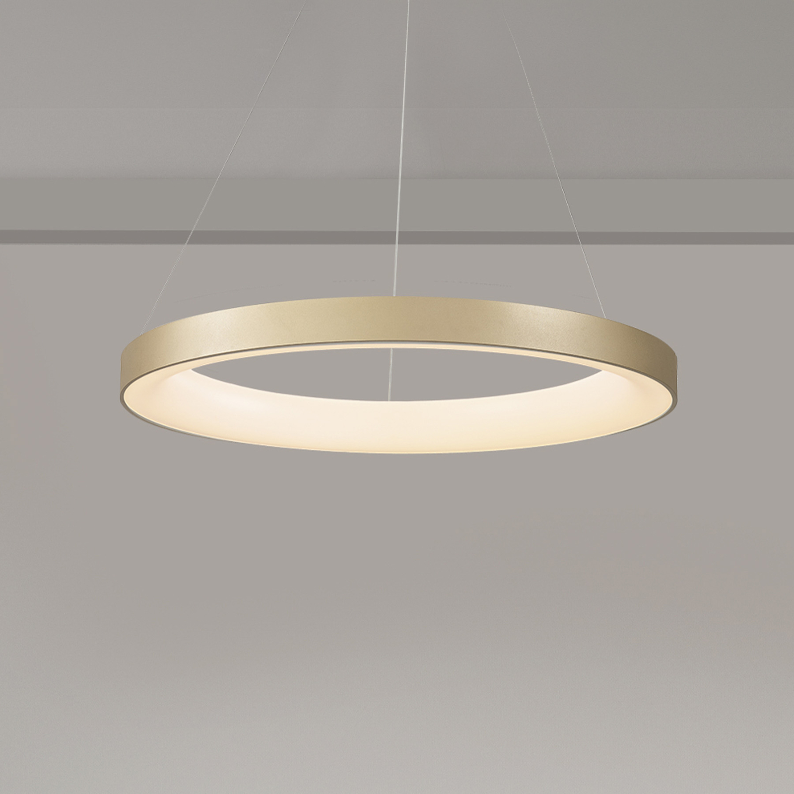 Lámpara colgante LED Niseko II, control remoto, Ø 50cm color dorado