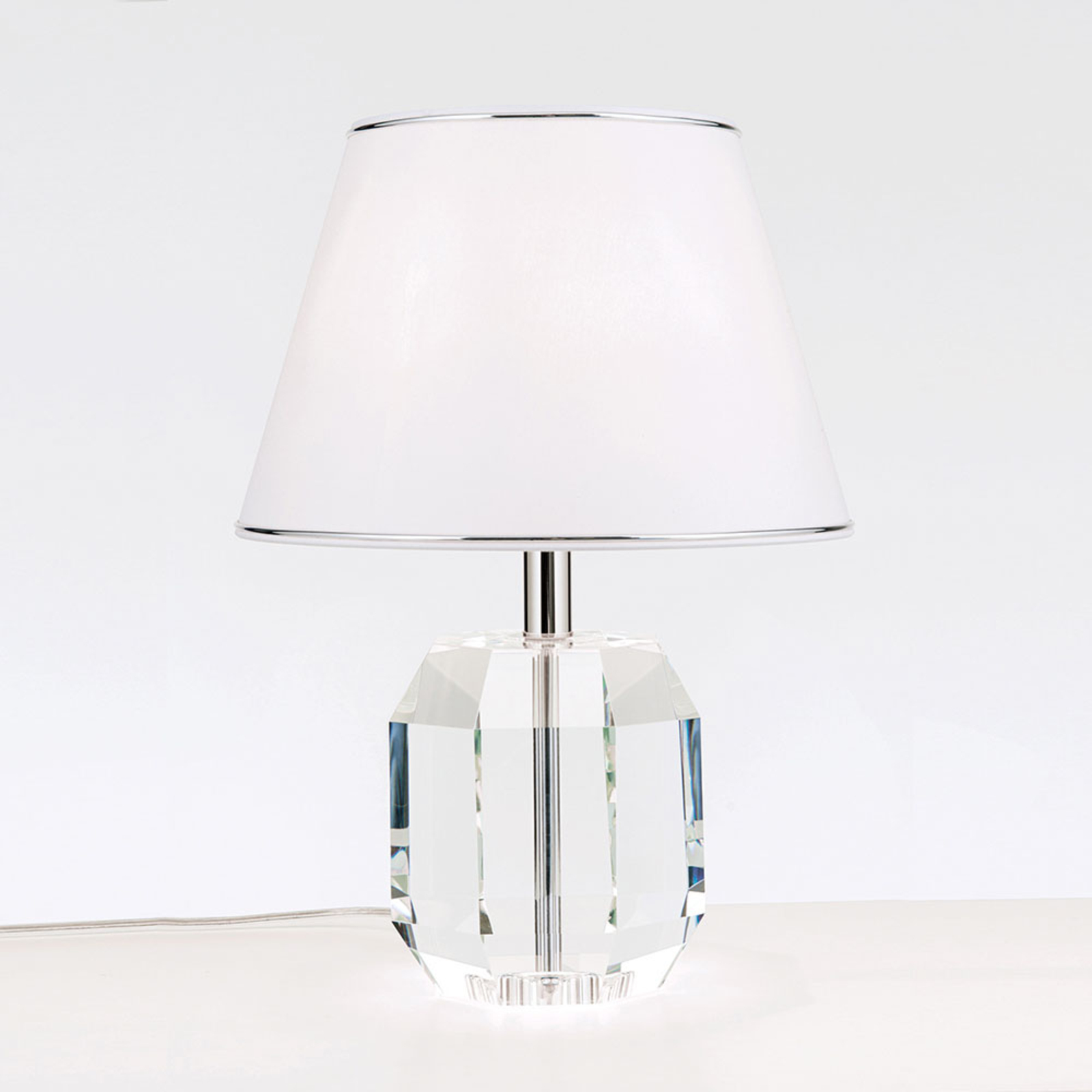 Alexis bordlampe med krystall krom/hvit