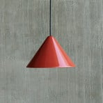 Lampada a sospensione HAY Compass, rossa, Ø 26 cm, GX53