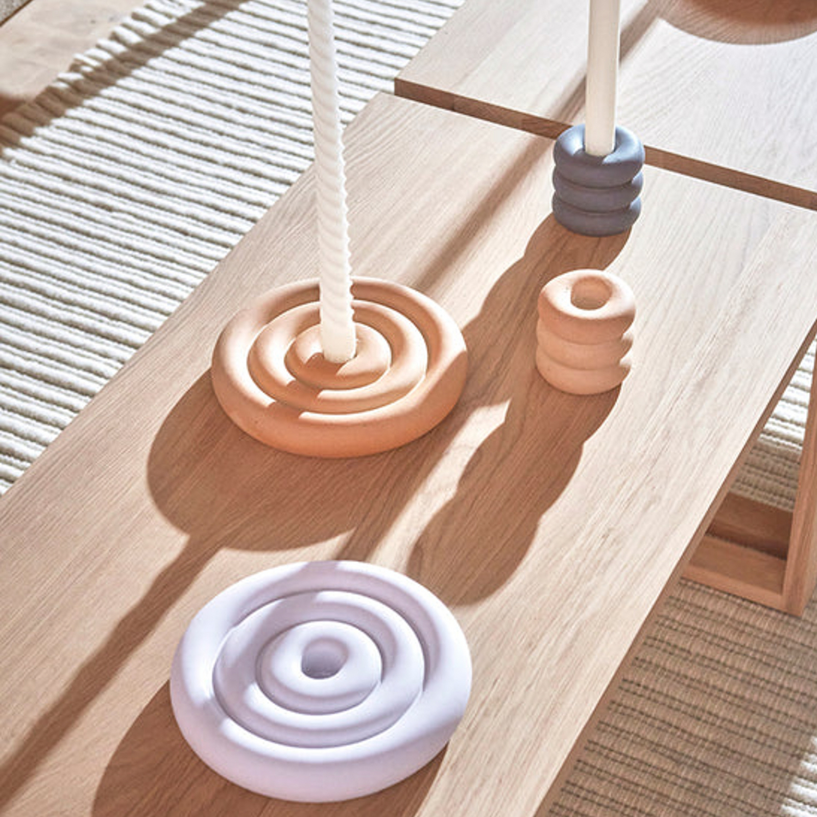 Castiçal Savi bege, Ø 17 cm, cerâmica - OYOY Living Design