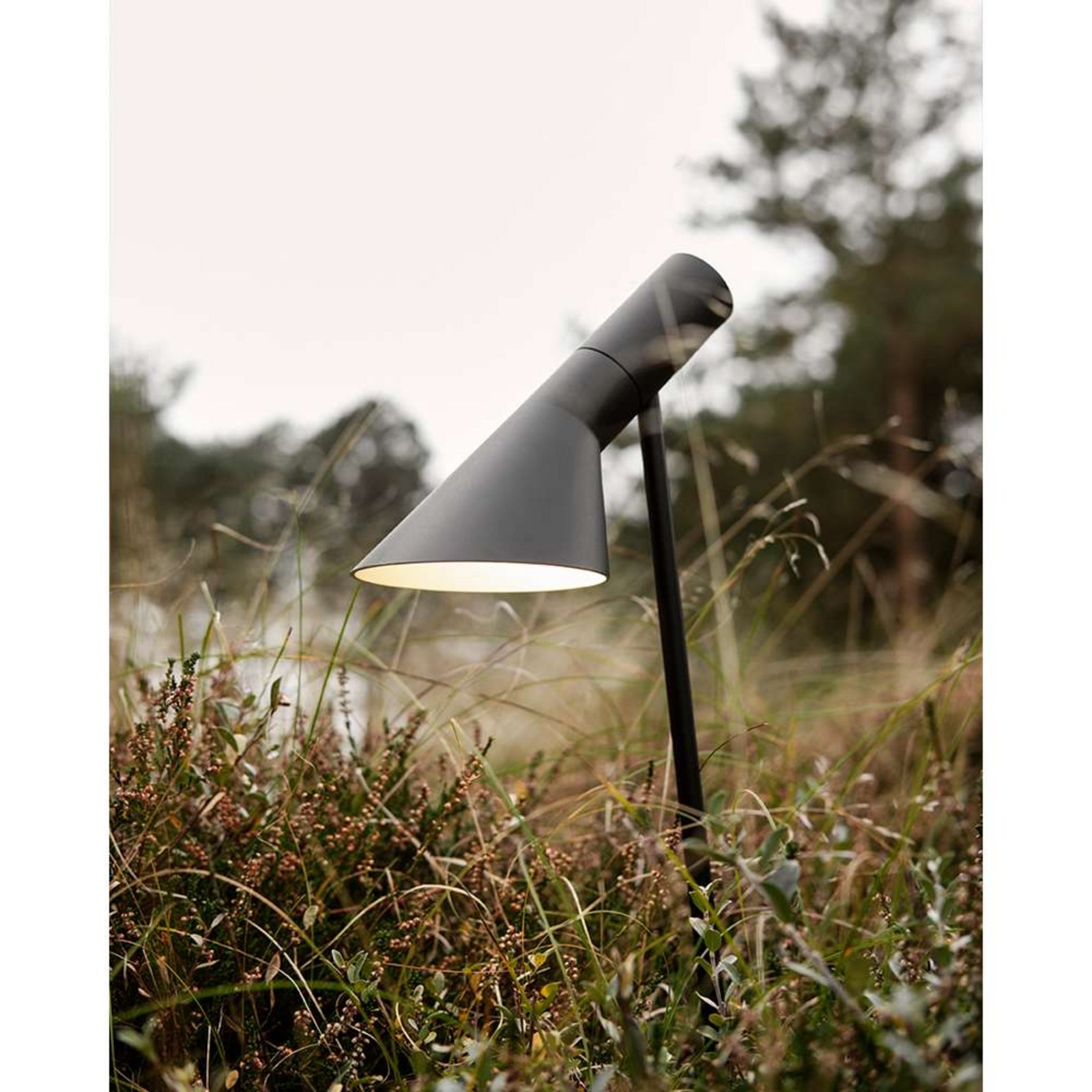 AJ Garden Short Trädgårdslampa 2700K Base Black - Louis Poulsen