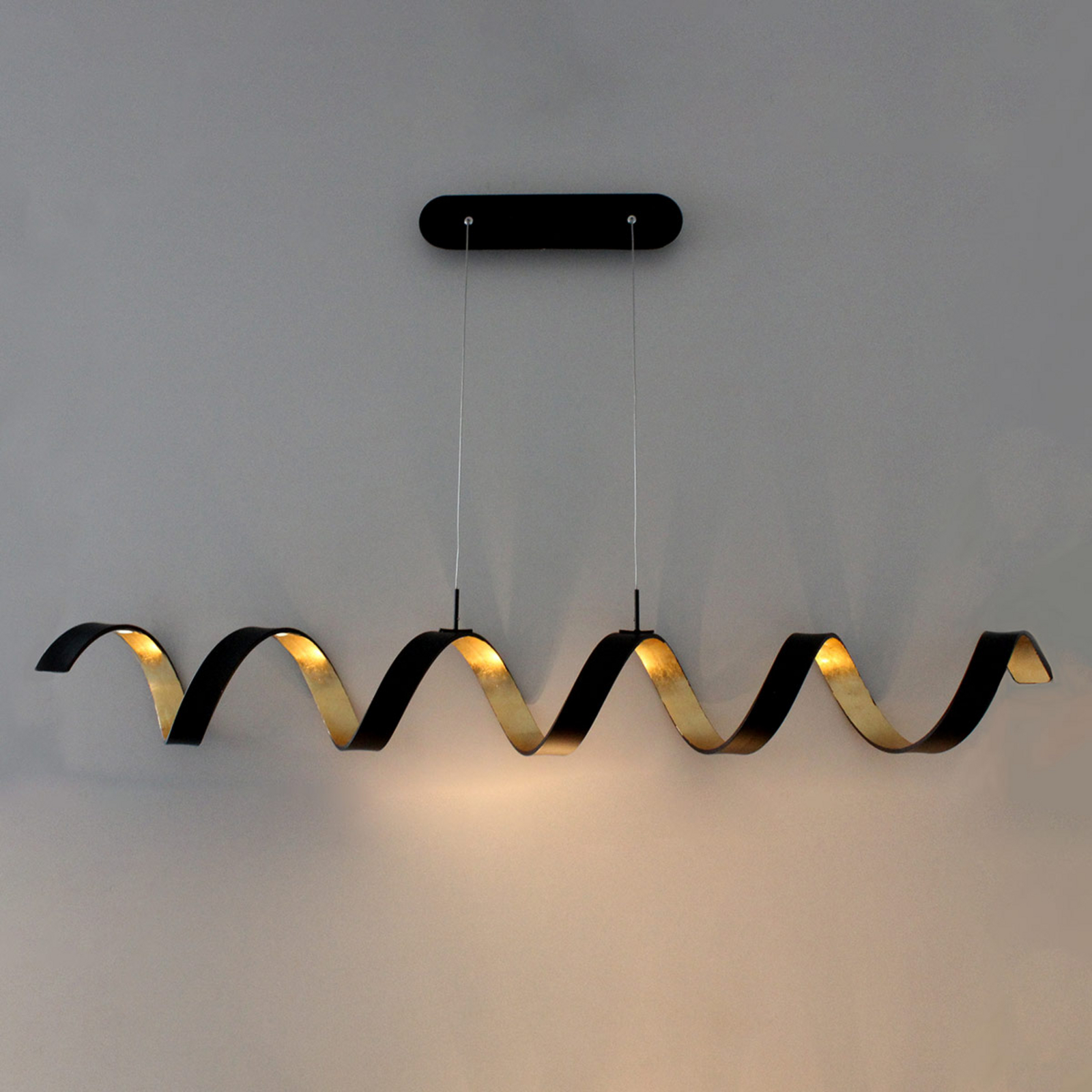 LED-Hängeleuchte Helix, schwarz-gold