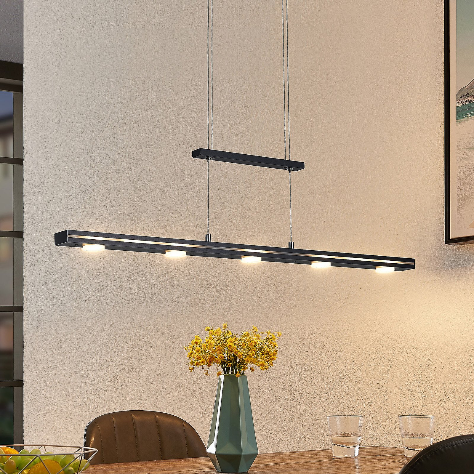 Lindby Naiara LED-hänglampa, svart
