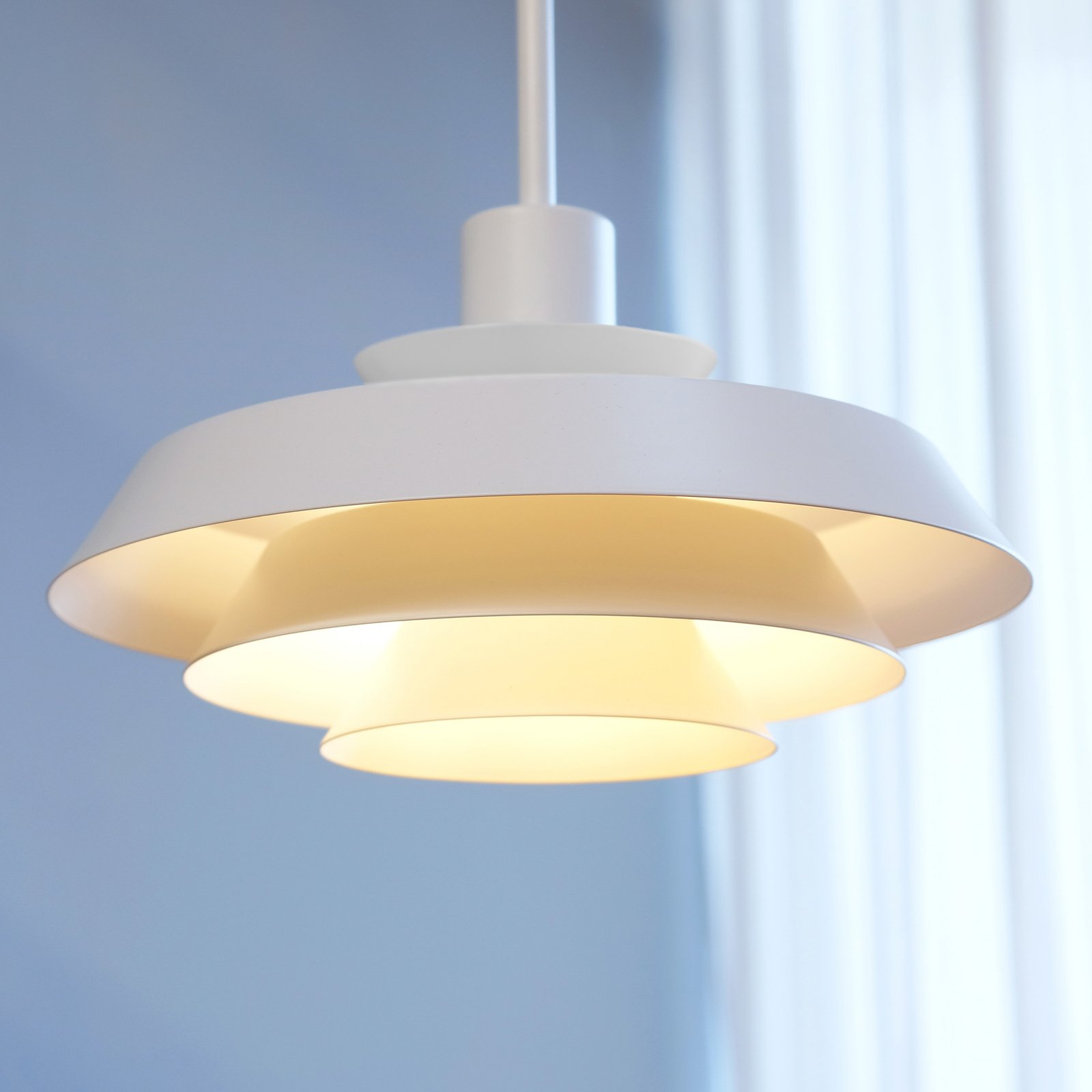 Dyberg Larsen DL30 függő lámpa Ø 30 cm fehér