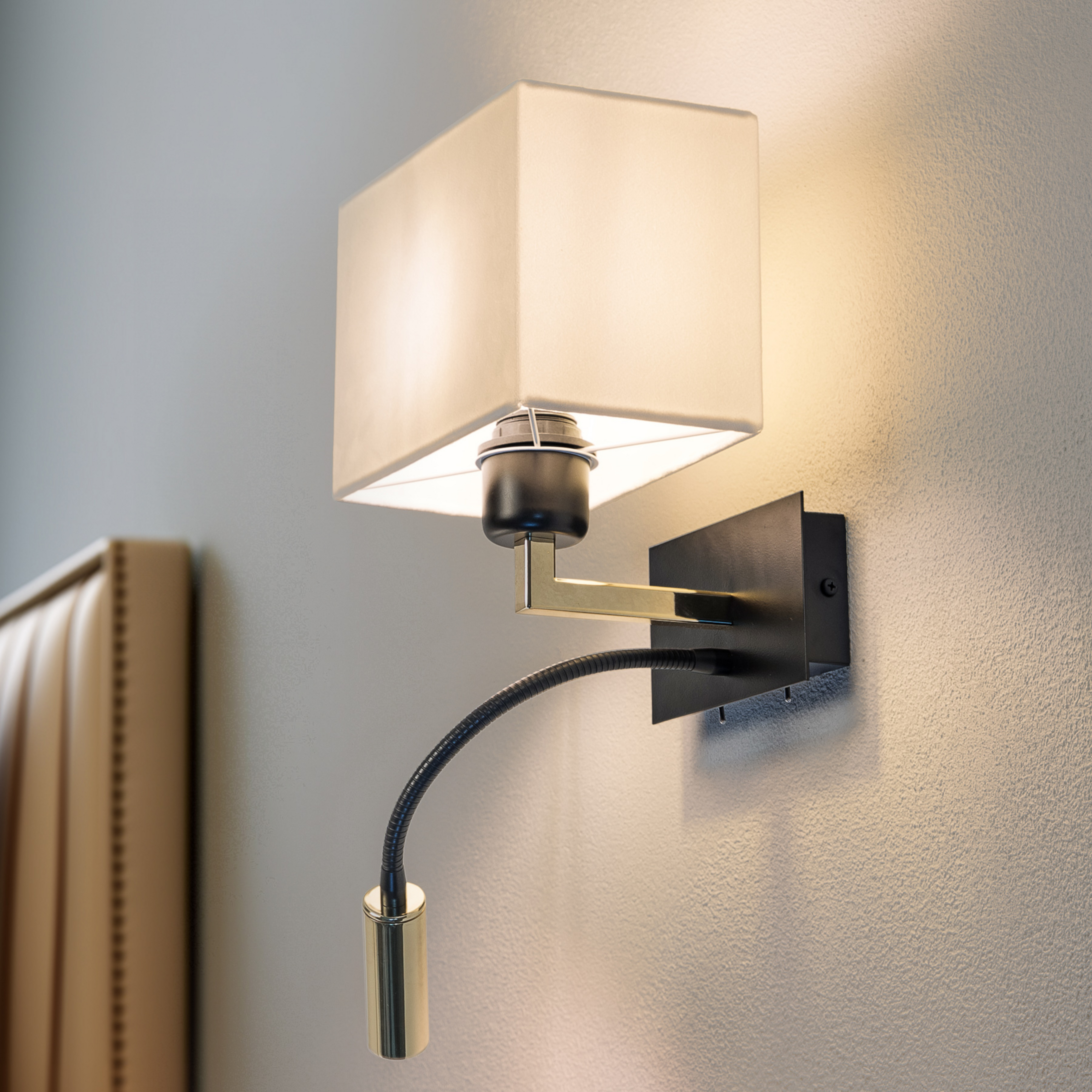 Sienas lampa Harry, taisnstūraina, melna/misings/balta