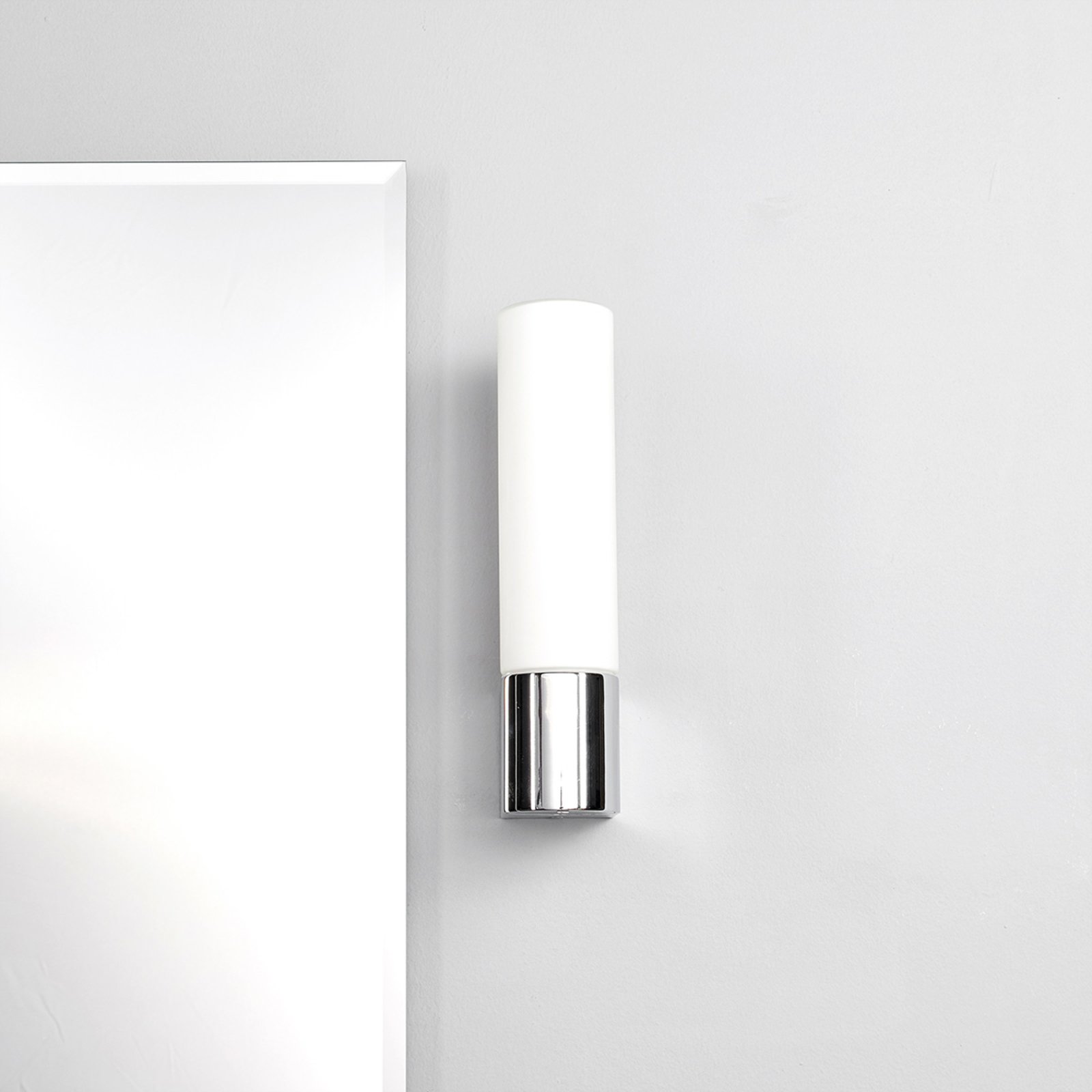 Melike Applique da Parete Chrome/Satin White - Lindby