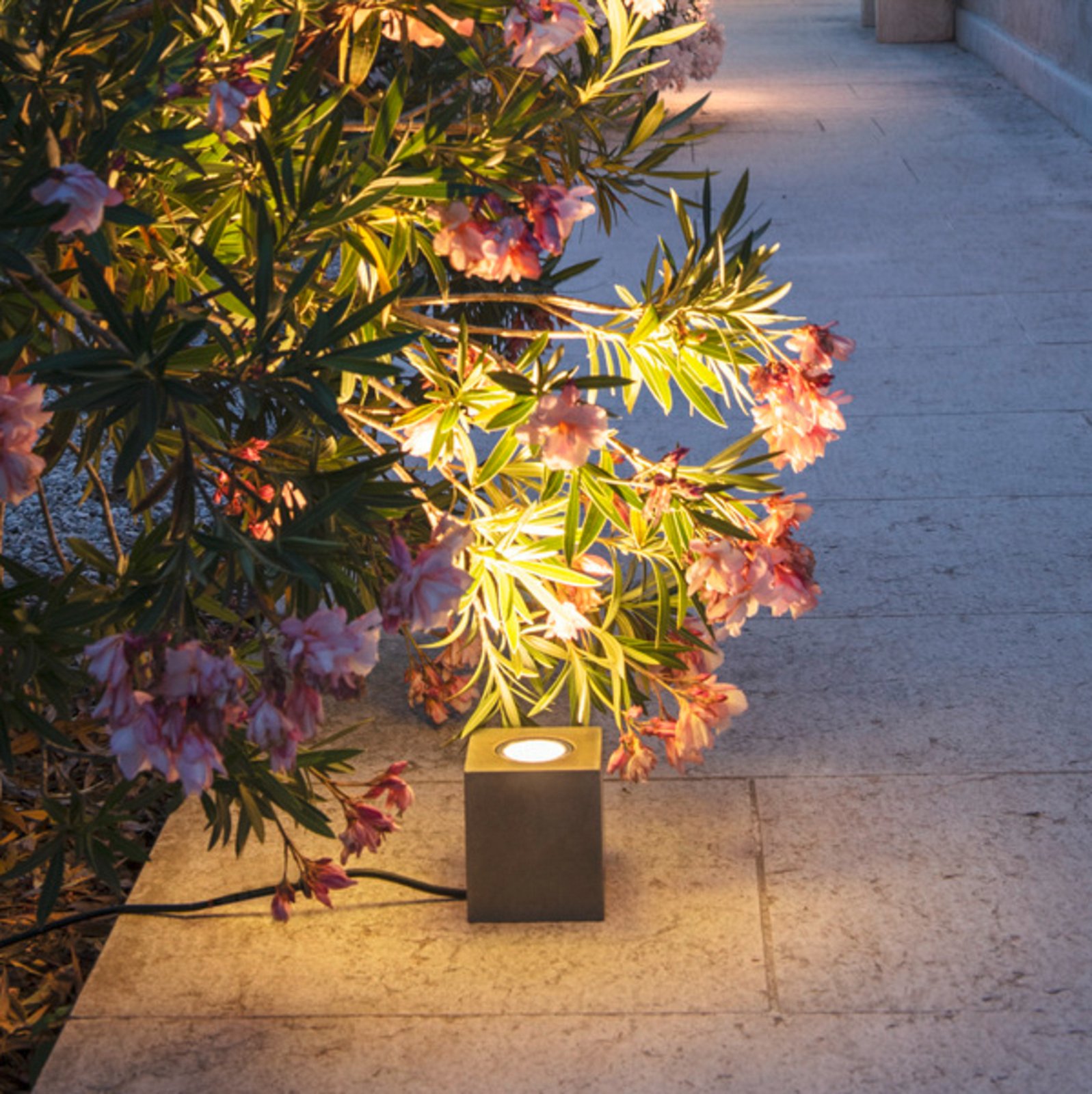 Concreto Square Outdoor Floor Lamp Grey - SLV