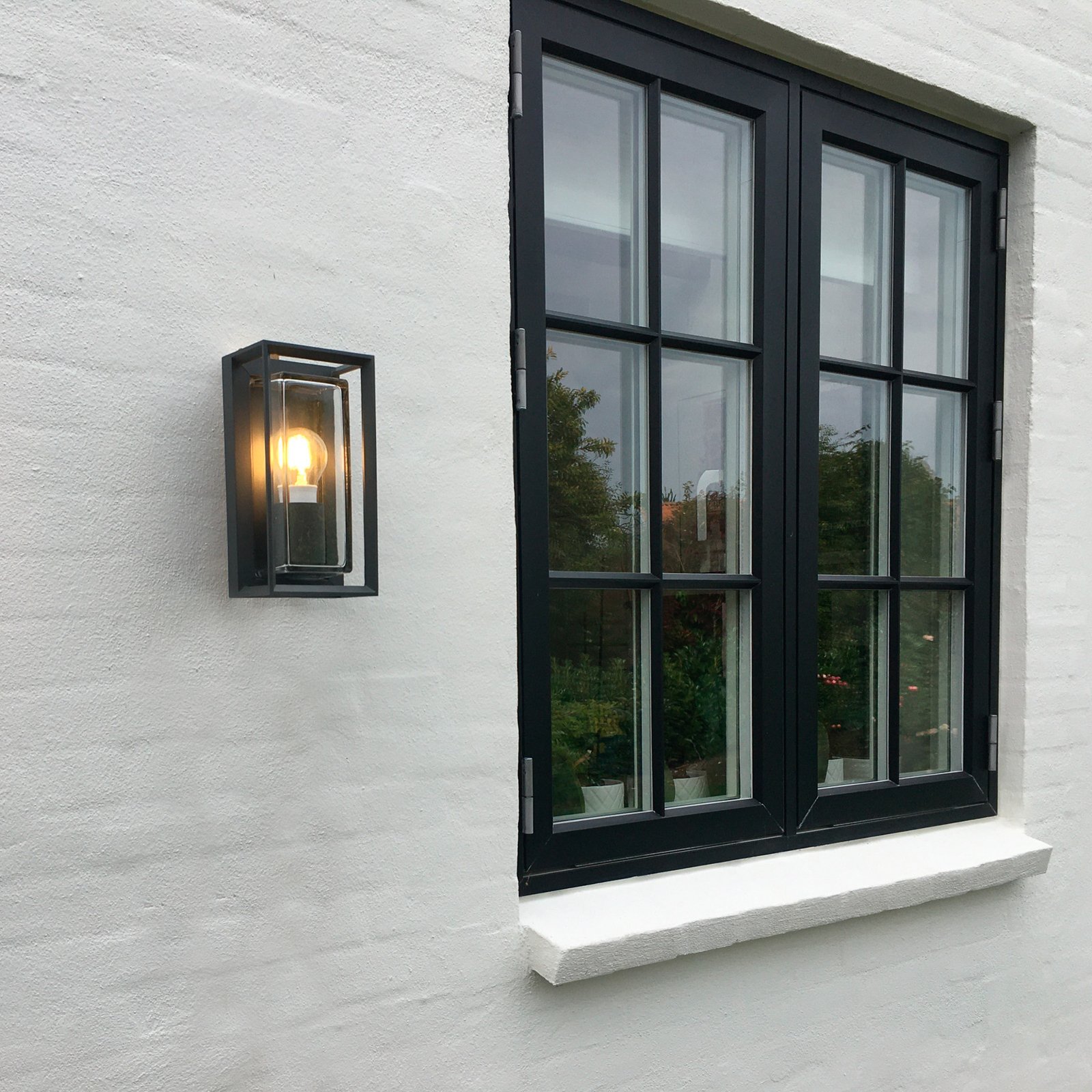 Loke Candeeiro de Parede Exterior Black - Loom Design