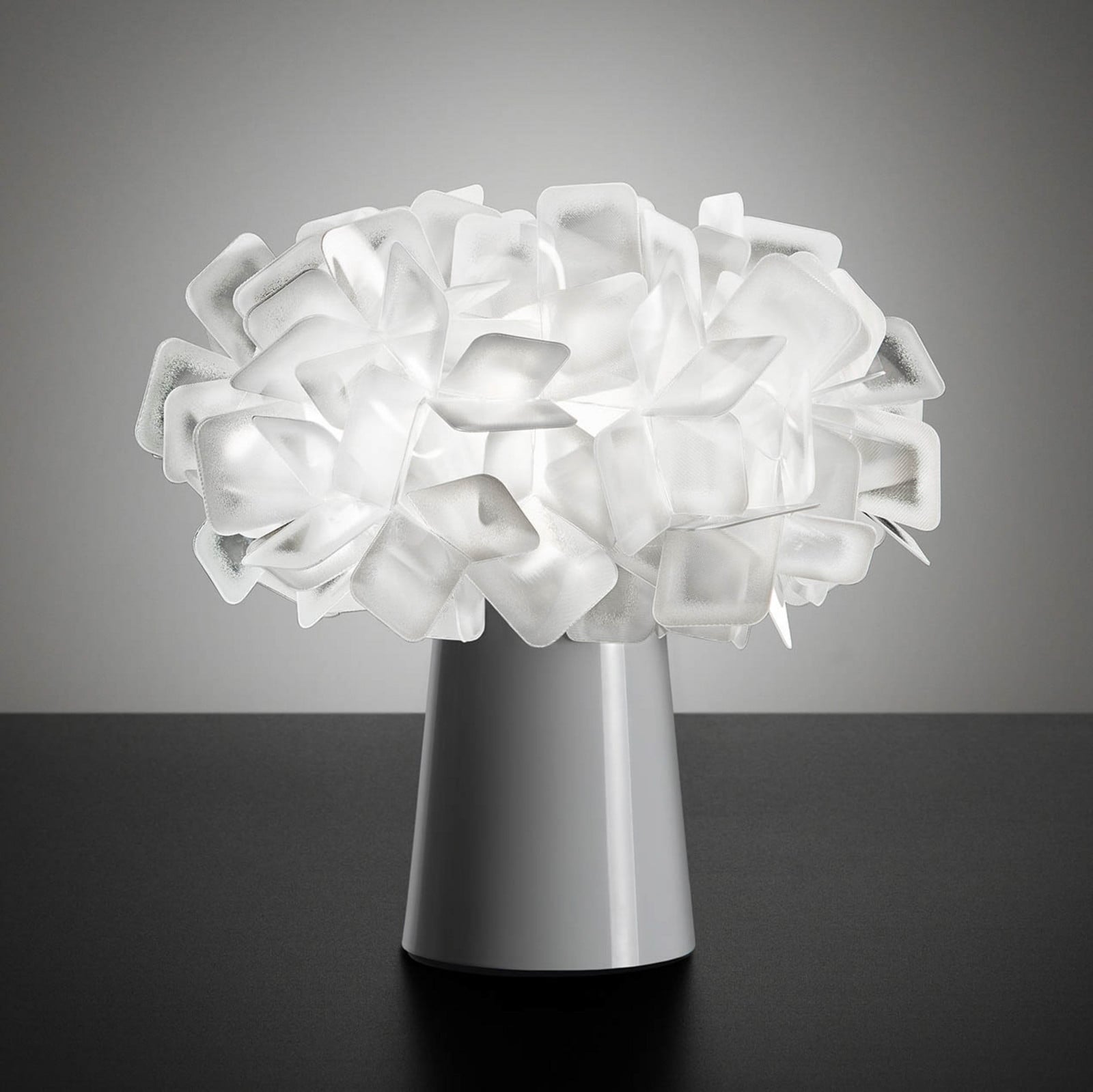 Clizia Bordlampe Hvid Slamp - Stue - Design - Plastik - Med én lyskilde