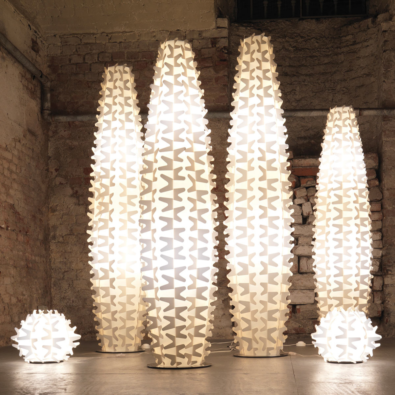 Slamp Cactus - designer-gulvlampe, højde 155 cm