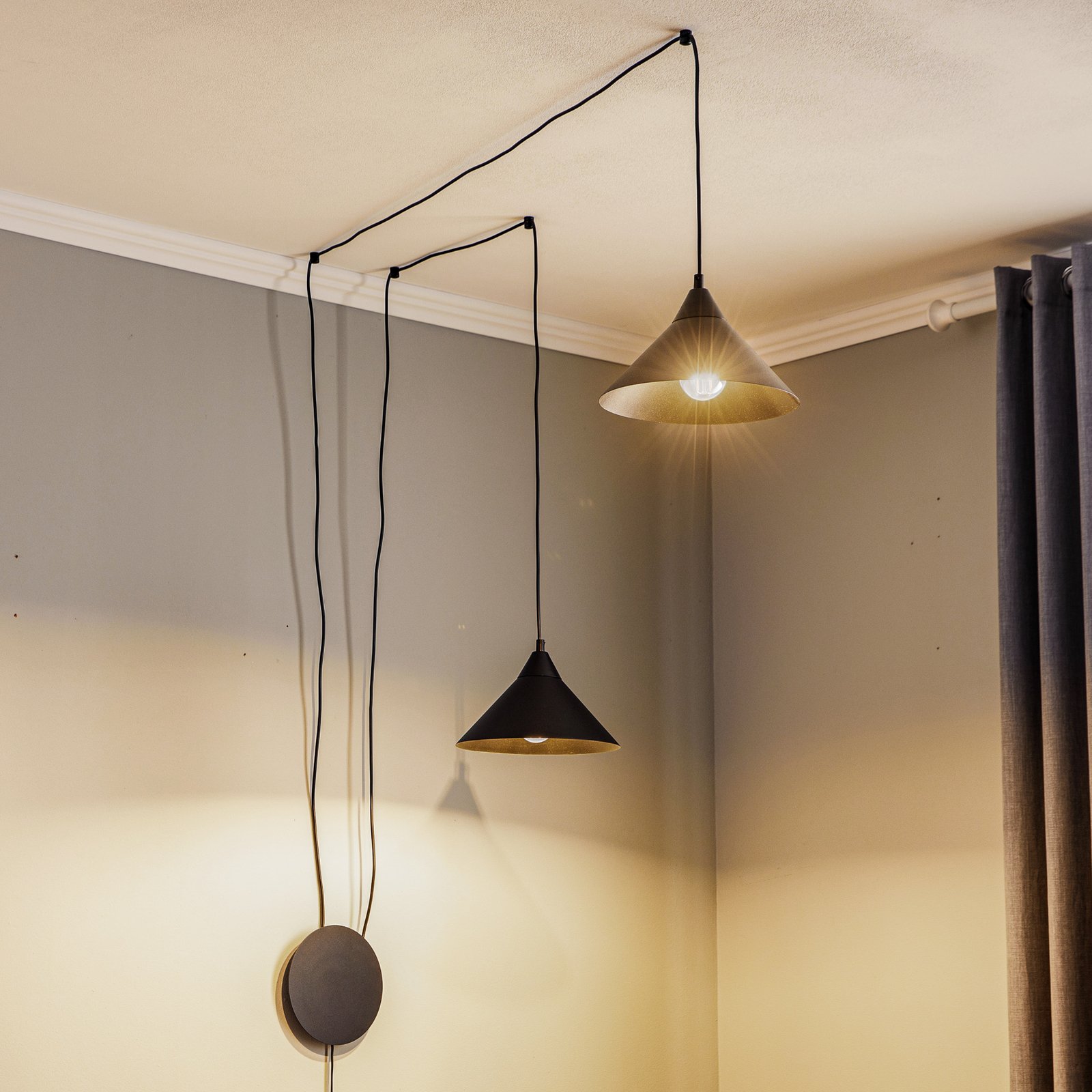 Ramo pendant light, two-bulb, black