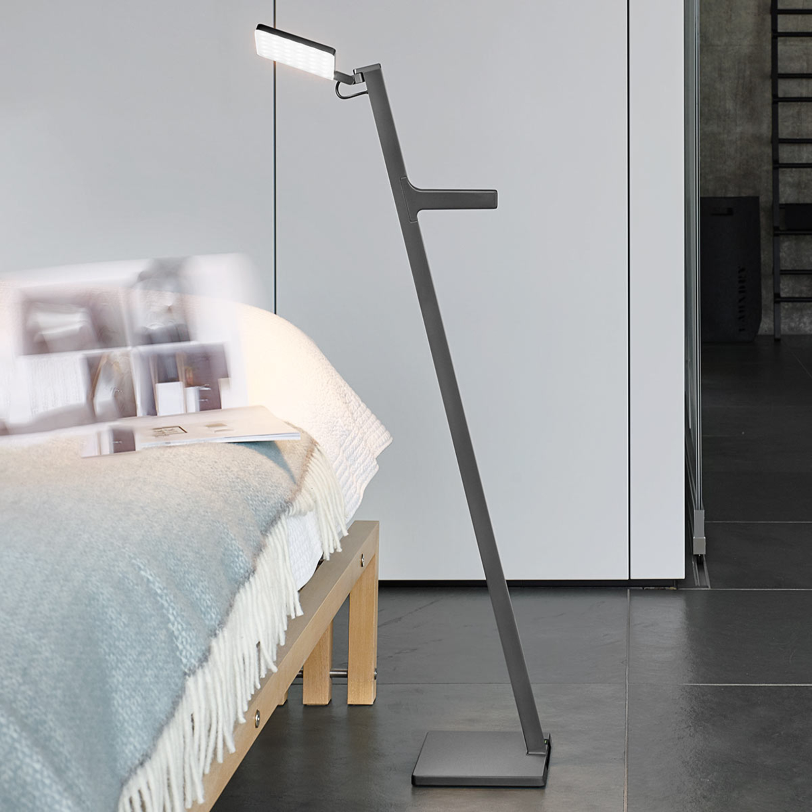 Nimbus Roxxane Leggera LED floor lamp, grey, for Living / Dining Room, aluminium, die-cast zinc, 6.5 W, energy efficiency: A+, H: 102 cm