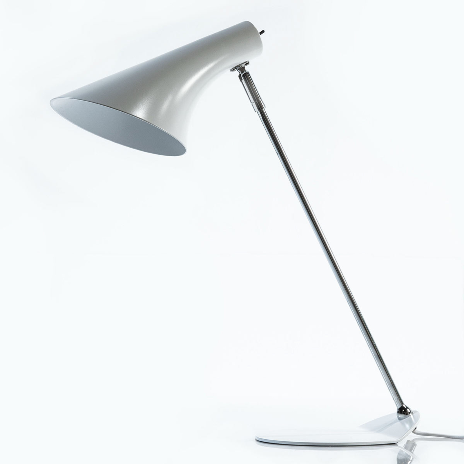 Vanila galda lampa, regulējama, balta