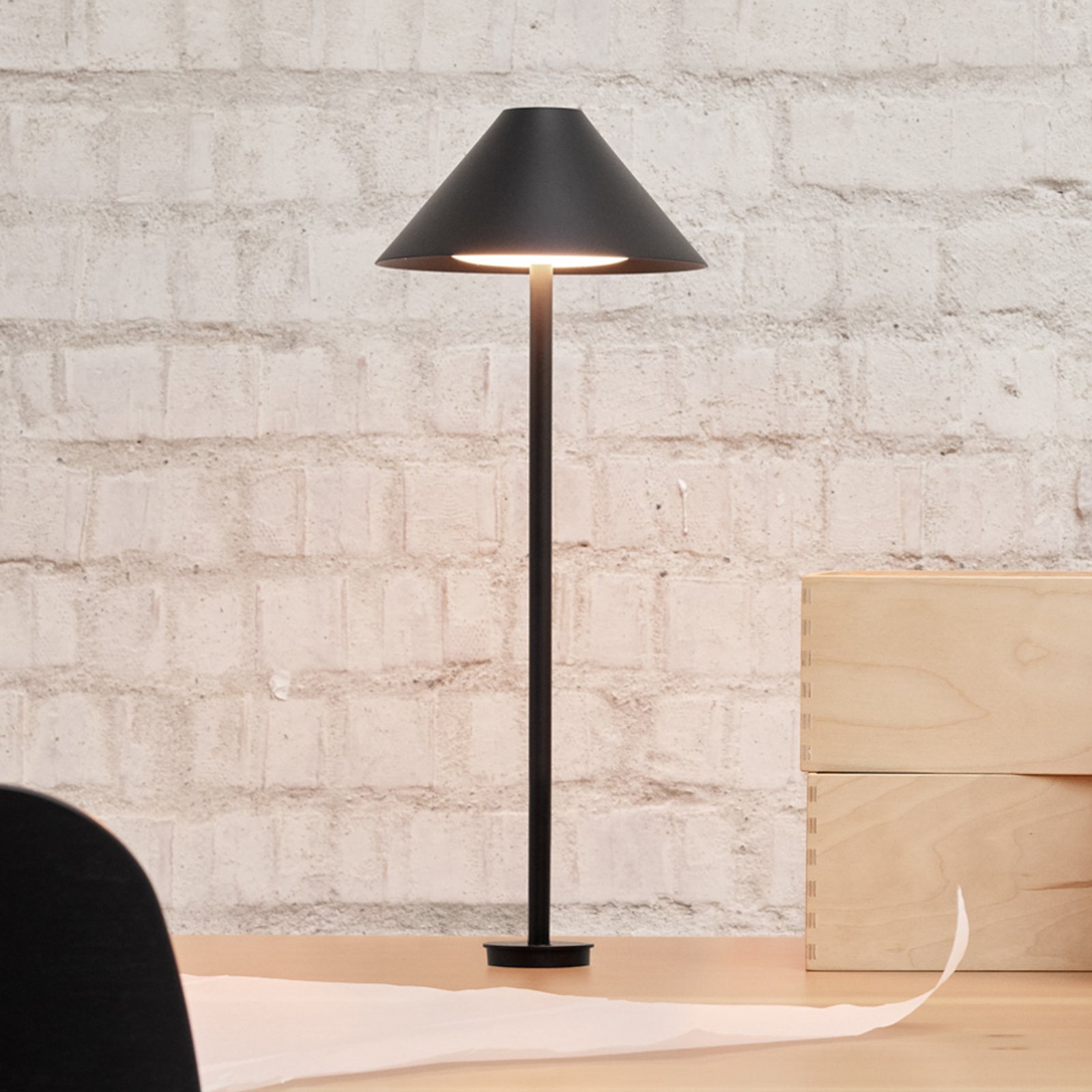 Louis Poulsen Keglen table lamp with Pin 3,000 K