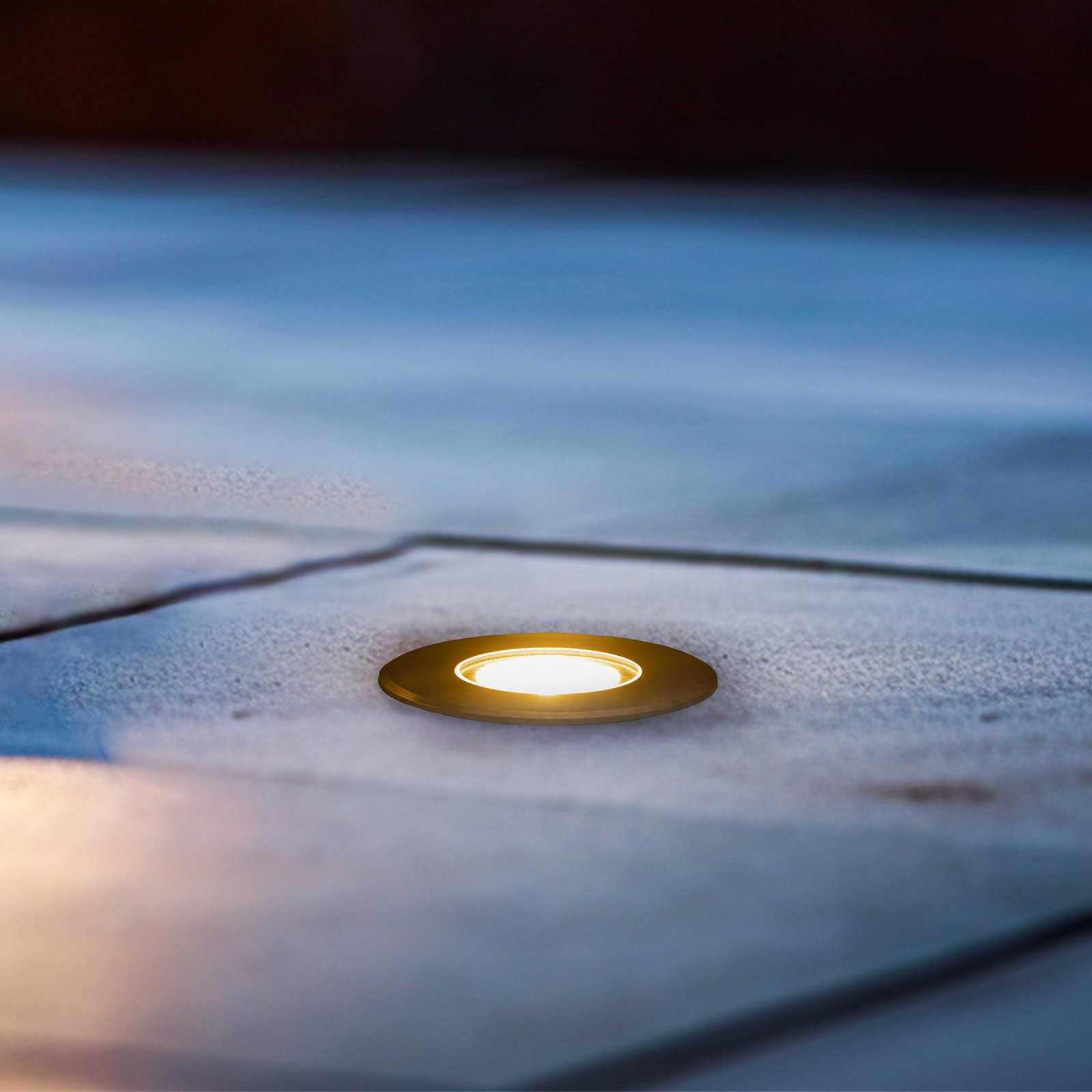 BRUMBERG Hybride Flat LED deck light