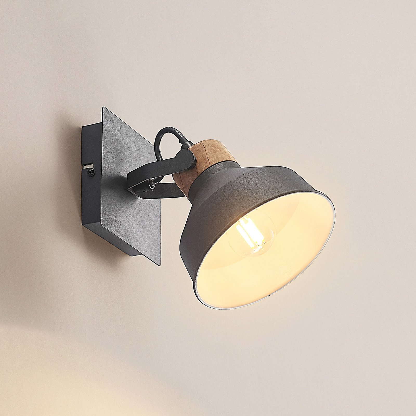 Lindby Nefeli wall light, wooden detail, 1-bulb