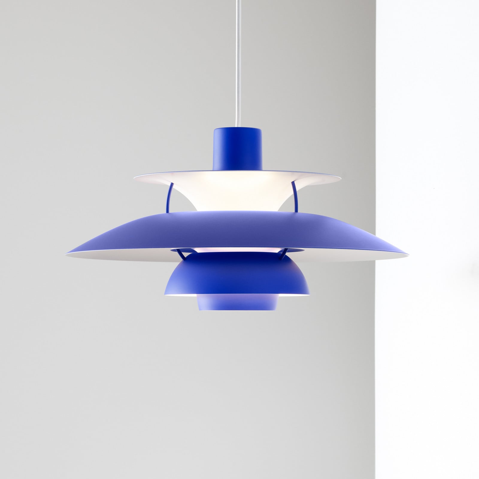 Louis Poulsen PH 5 lampă susp. monocromă albastru - Camera de zi / sufragerie - design - Metal