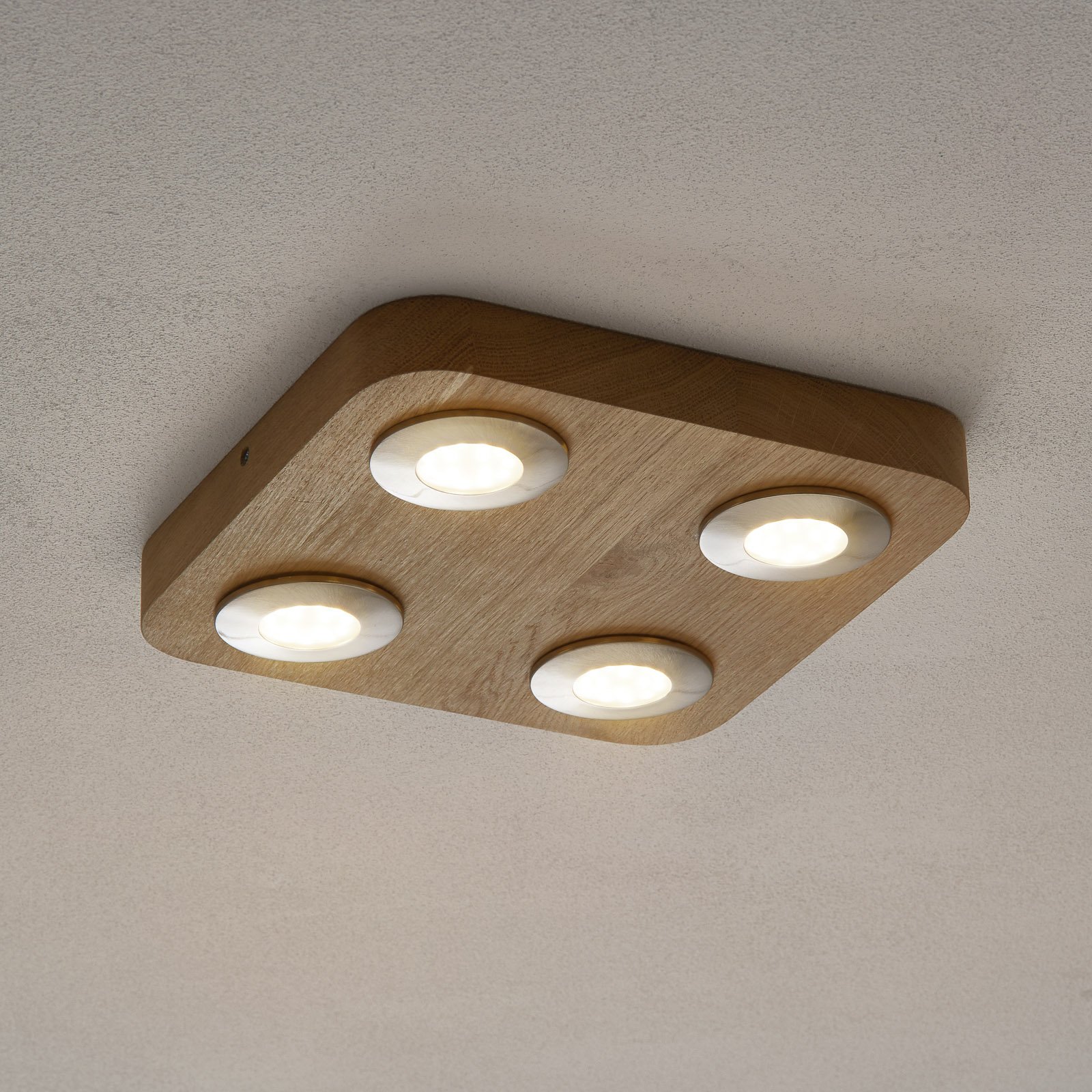 candeeiro de teto LED de 4 luzes Sunniva em madeira de carvalho