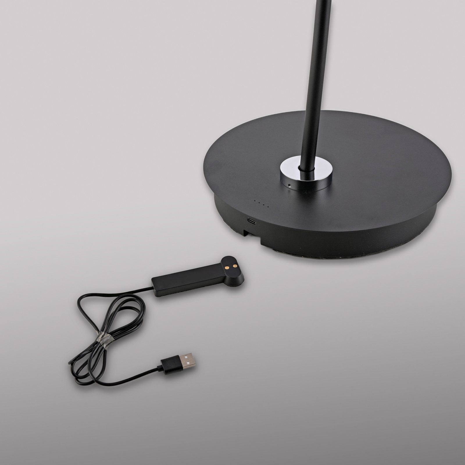 Piantana LED Paul Neuhaus Akku-Bente, nera, CCT, USB-C